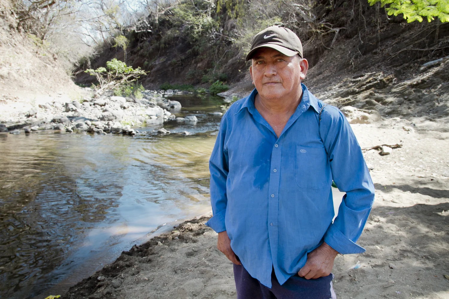Símeón Alvarez was one of the first to return to Amatitán 10 years after
the massacre took place. At the Río Amatitán (Amatitán River), Alvarez
says he found bloodied clothing of those murdered by the military police at the river, and that
years later, blood still stained the rocks at the riverside. Today, a
monument stands at the river with the names of those murdered in the
1982 massacre, which is now remembered as "El Calabozo," or The Dungeon.