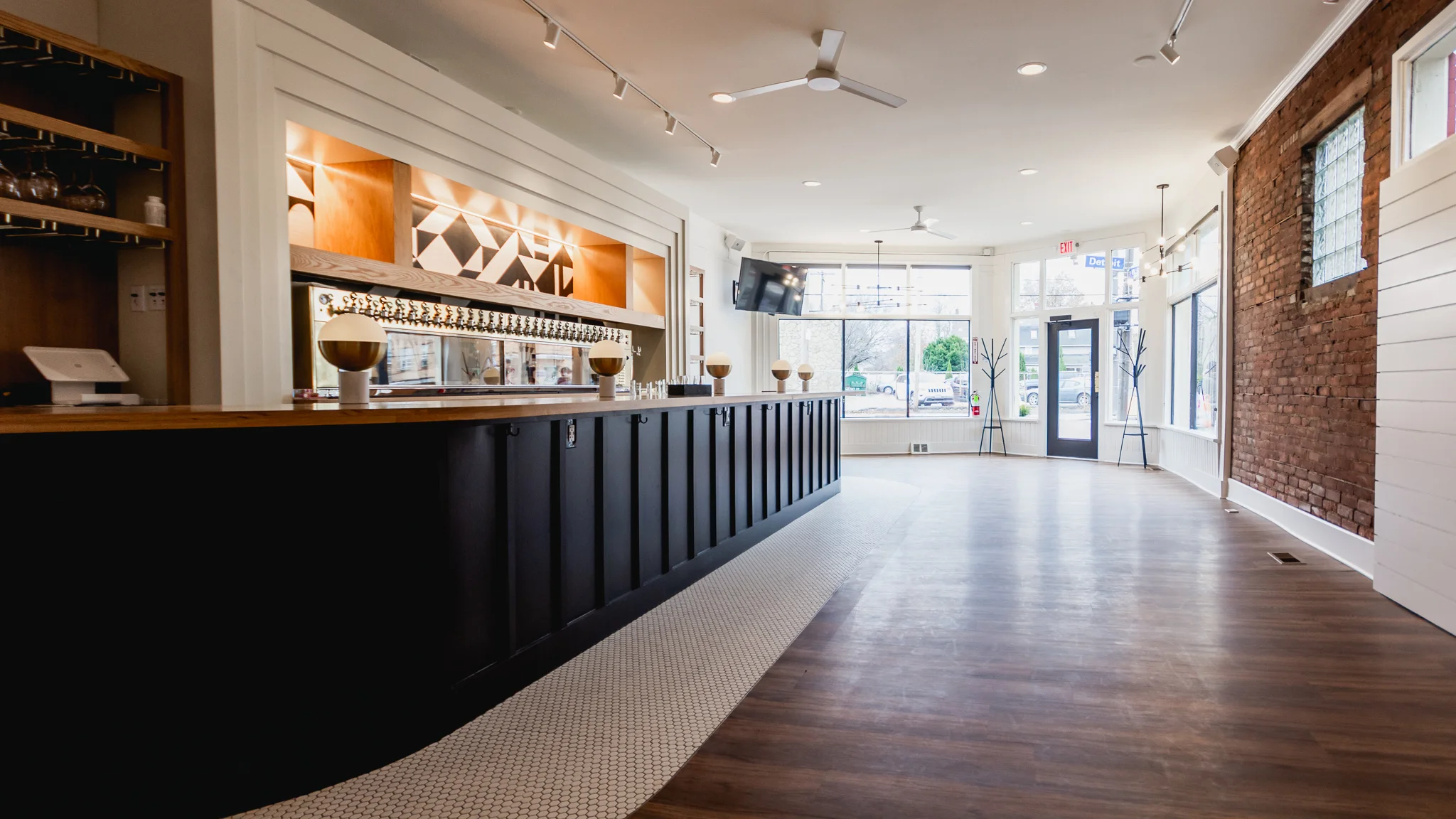 Flight Wine Bar — Oliver Architecture