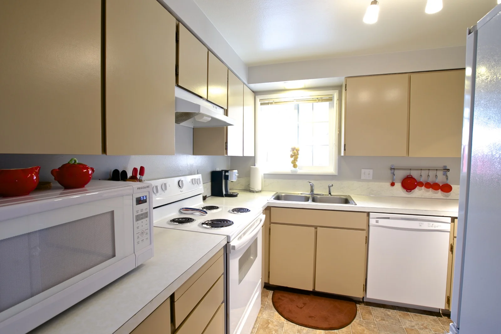 09_335 S 9th Street_RB_6948.jpg