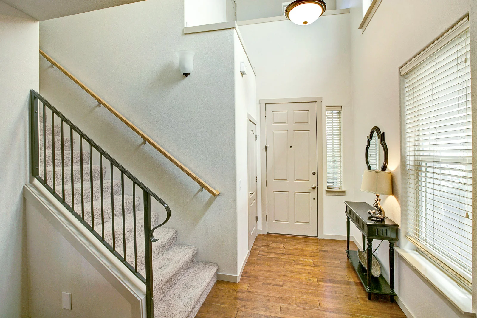 06_2574 NW Parnell Terrace_1239.jpg