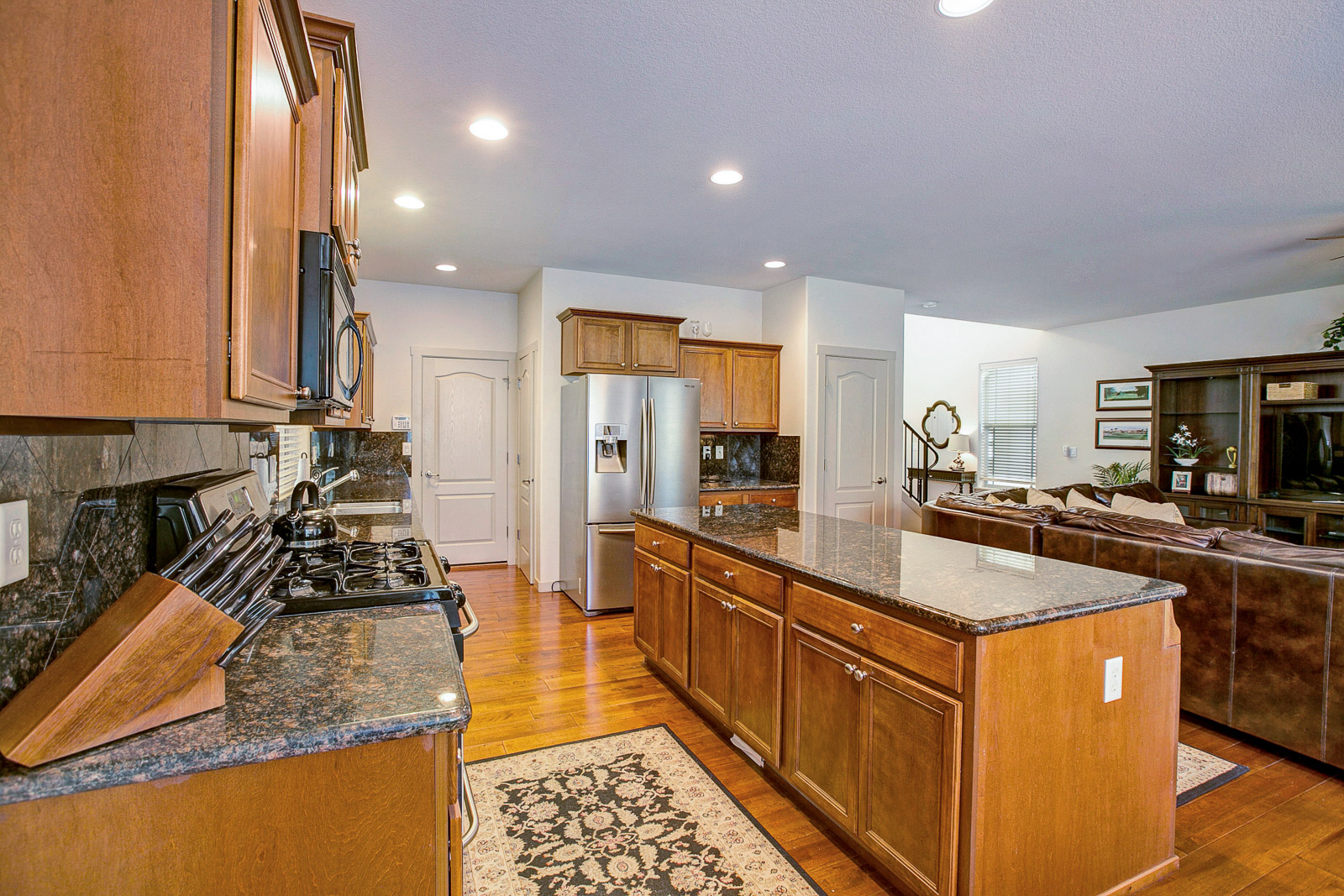 13_2574 NW Parnell Terrace_1294.jpg