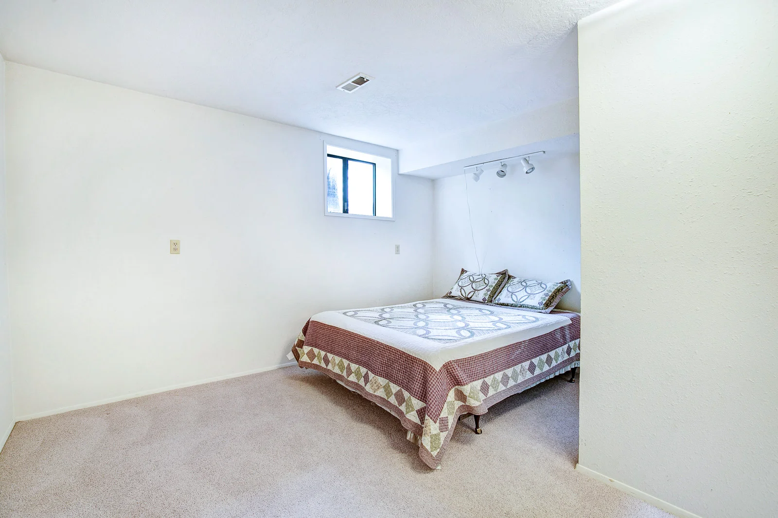 52_17222 SE Royer Rd., Damascus_9549.jpg