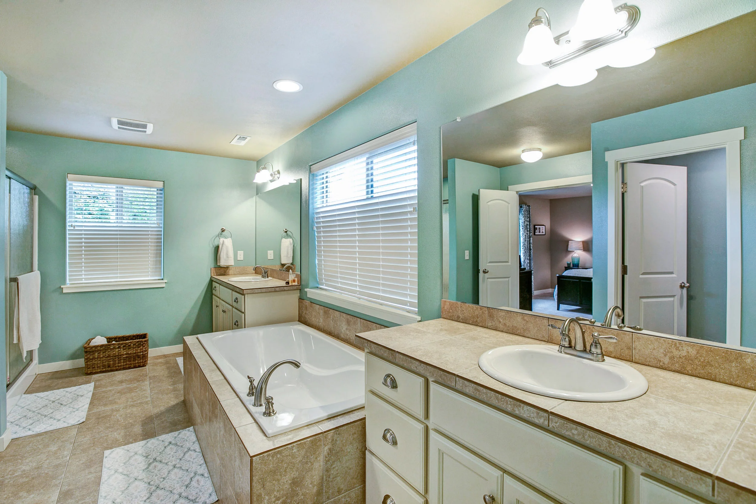 21_13683 SE Genoa Dr., Clackamas_0145.jpg