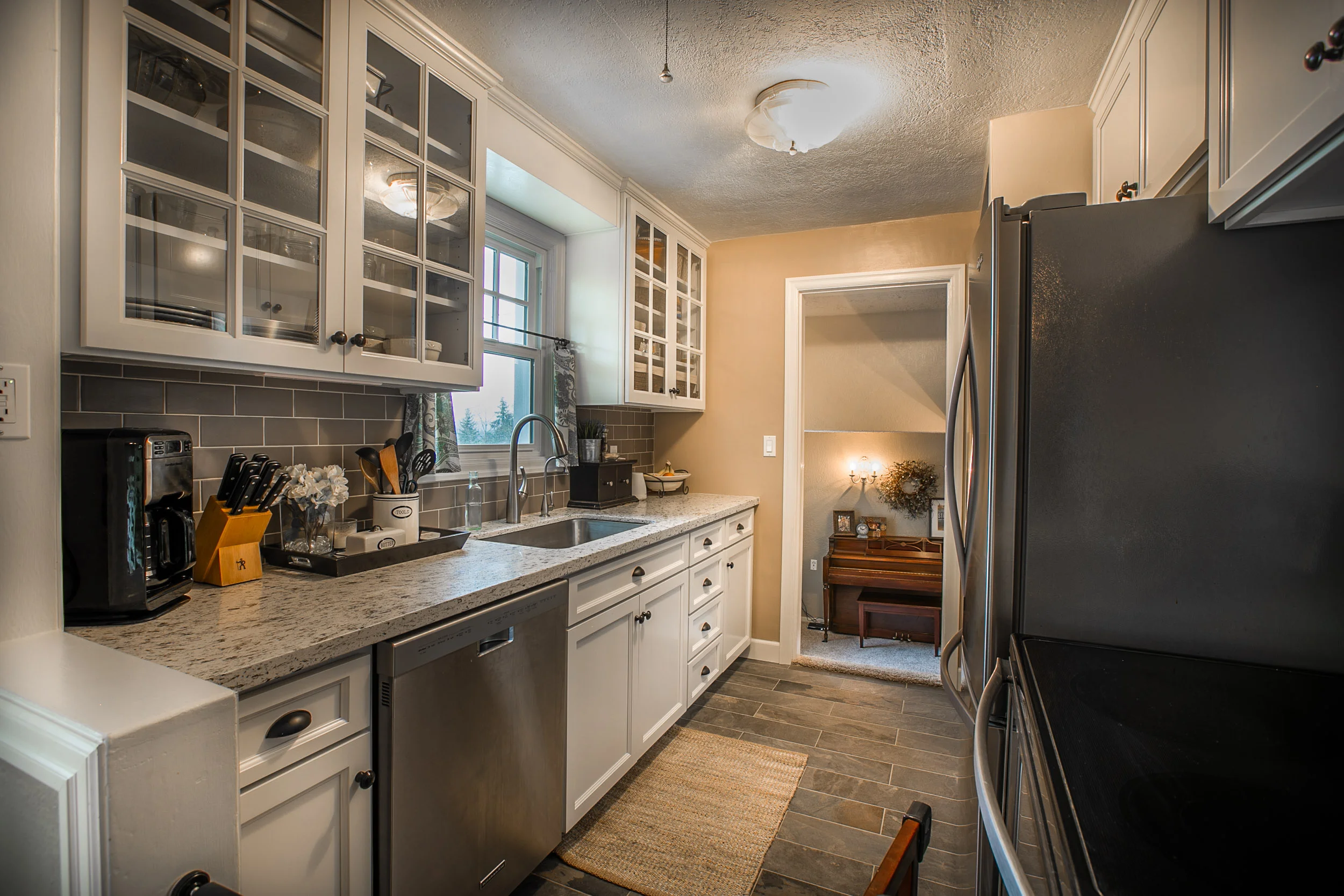 16_18858 Upper Midhill Dr. West LInn_500.jpg