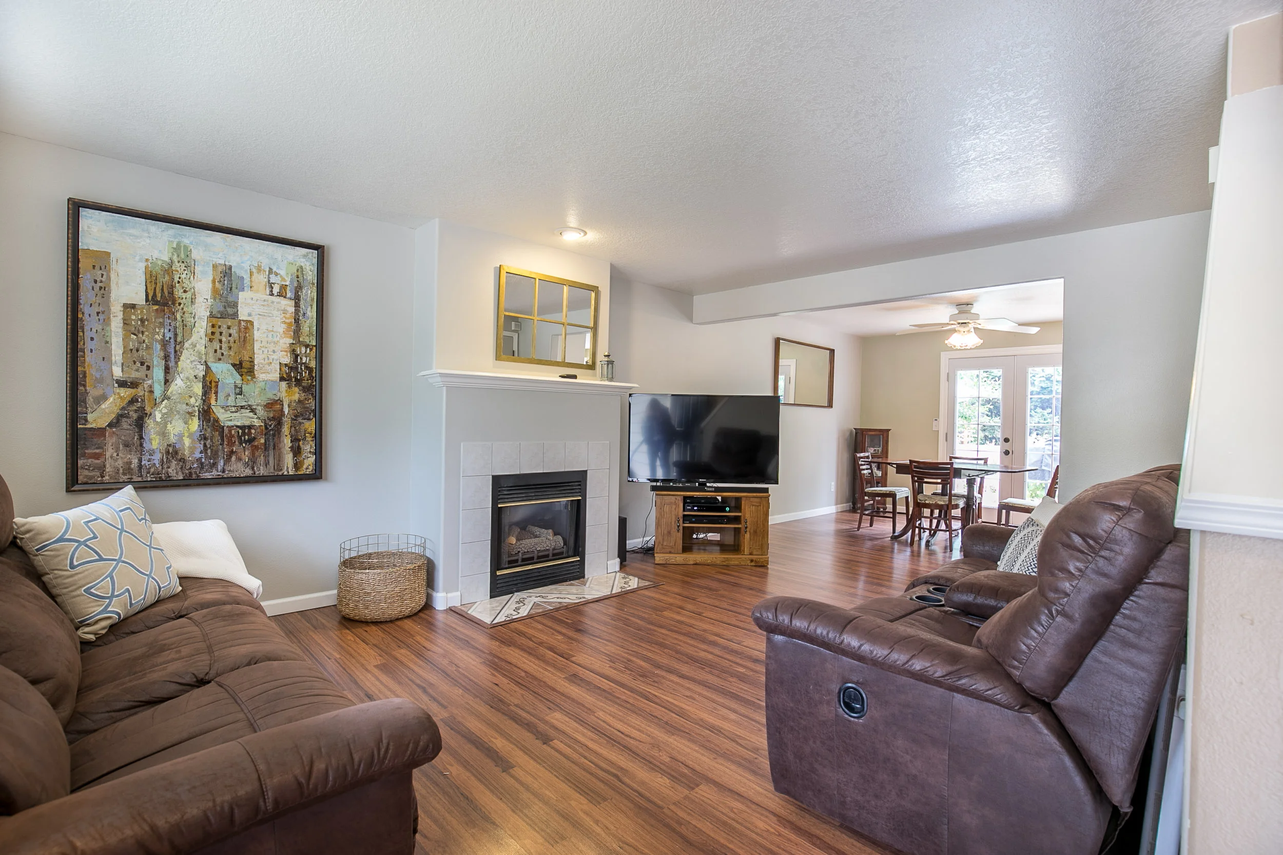 006_6930 SE Lamphier St_MG_9466-HDR.jpg