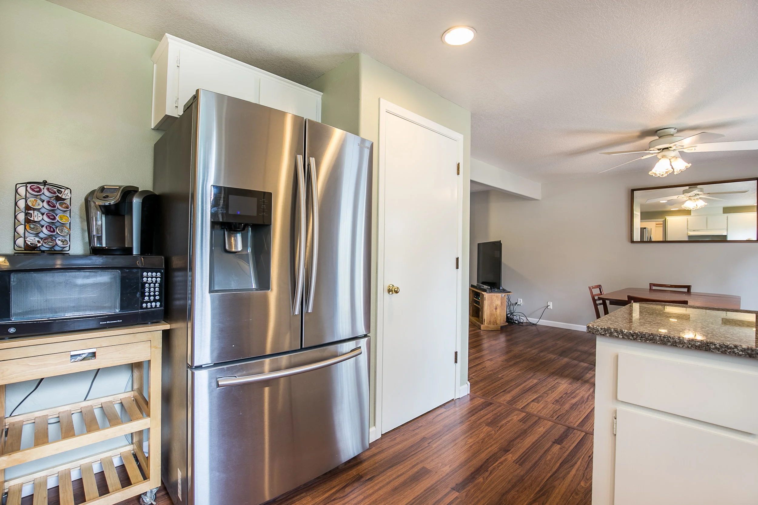 017_6930 SE Lamphier St_MG_9526-HDR.jpg