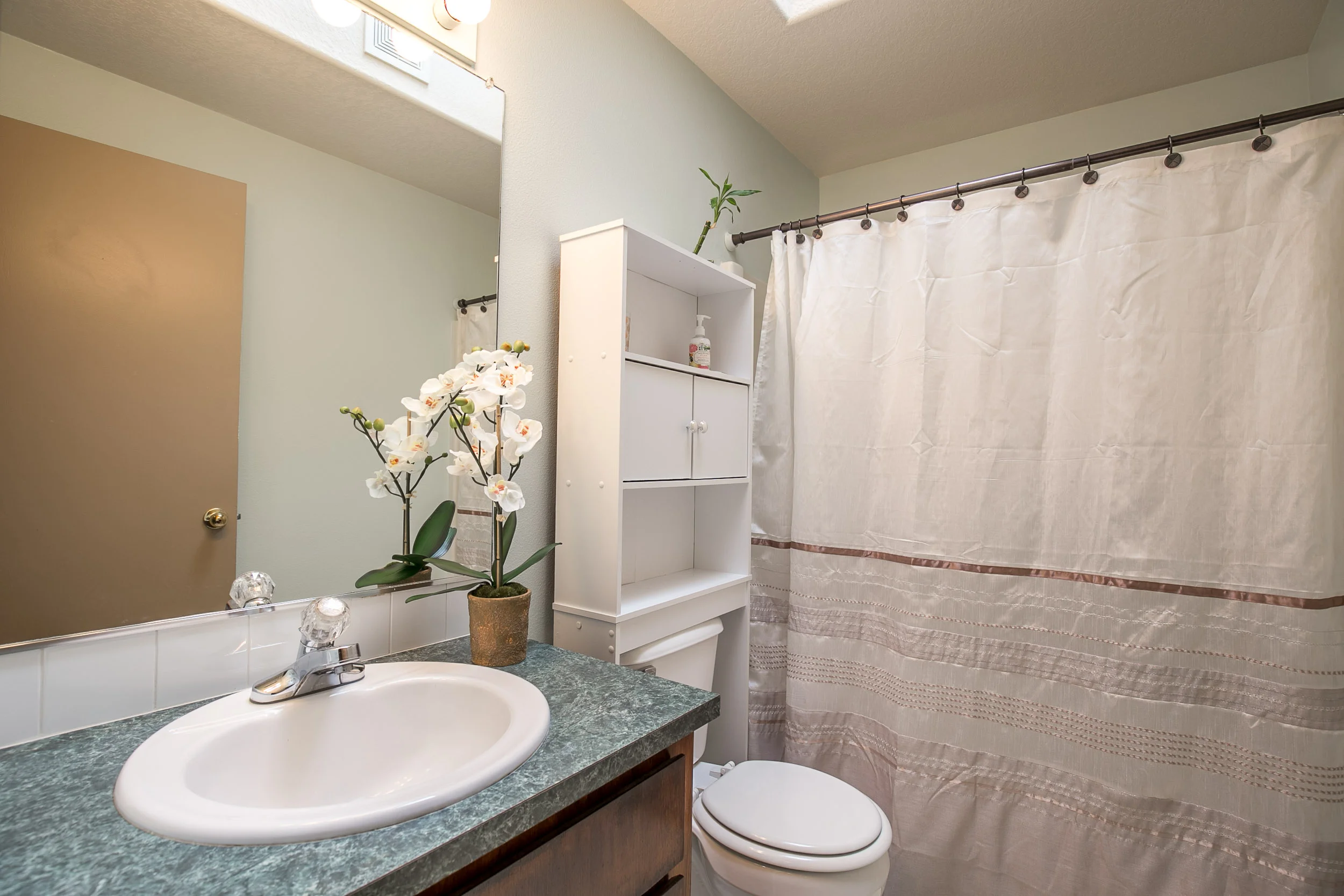 026_6930 SE Lamphier St_MG_9566-HDR.jpg