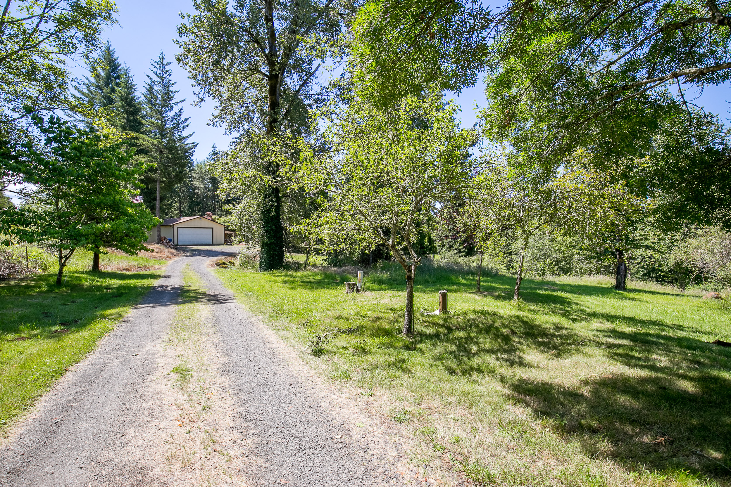 001_34600 SE Surface Rd Estacada_MG_1568-HDR.jpg