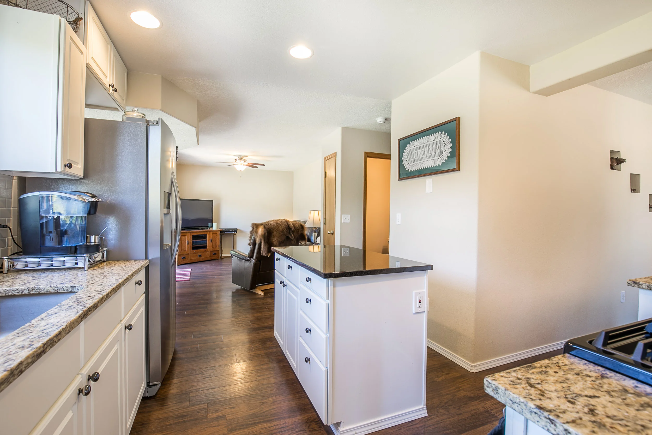 014_2193 Riviera Ct., Hubbard_MG_5078-HDR.jpg