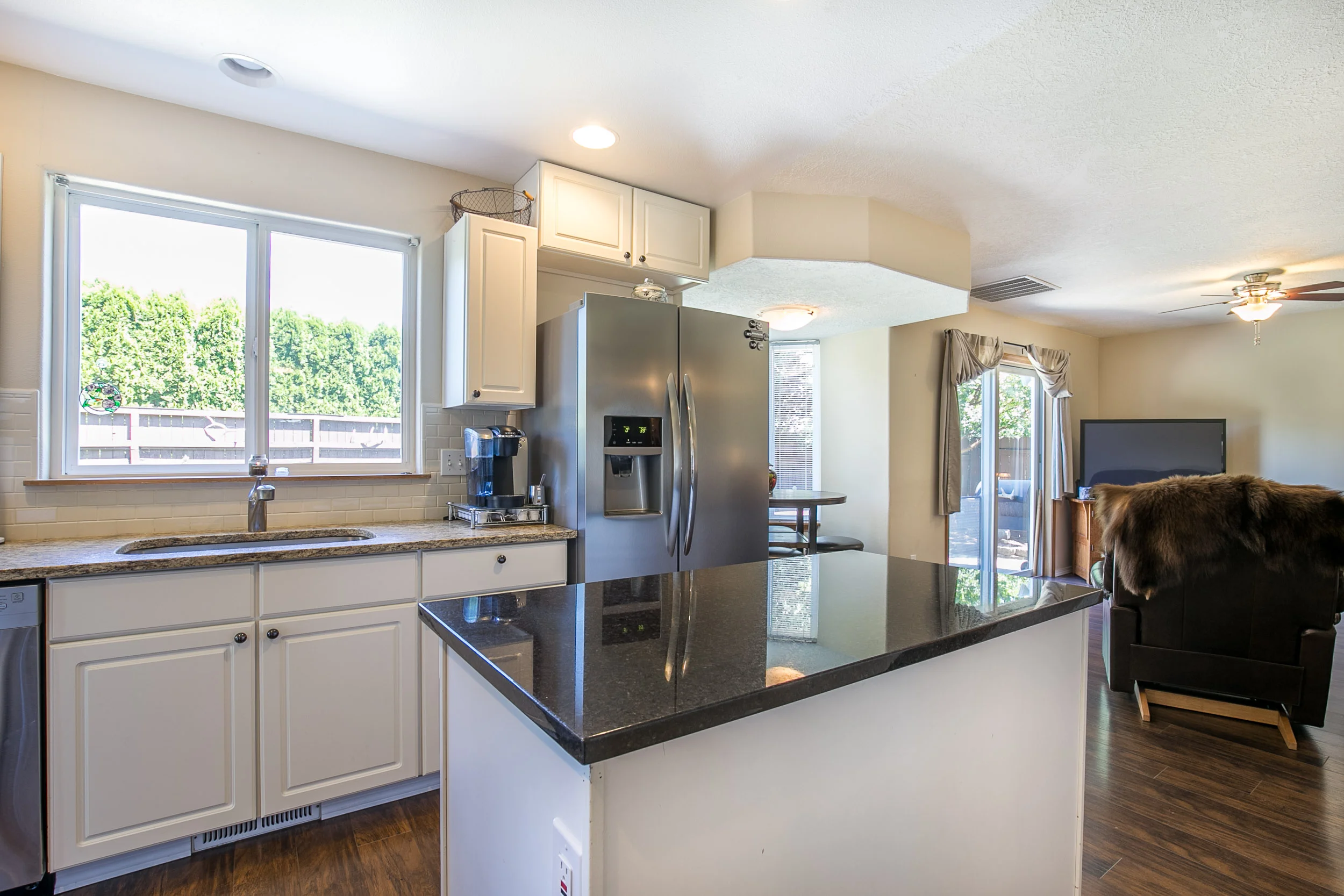 016_2193 Riviera Ct., Hubbard_MG_5091-HDR.jpg
