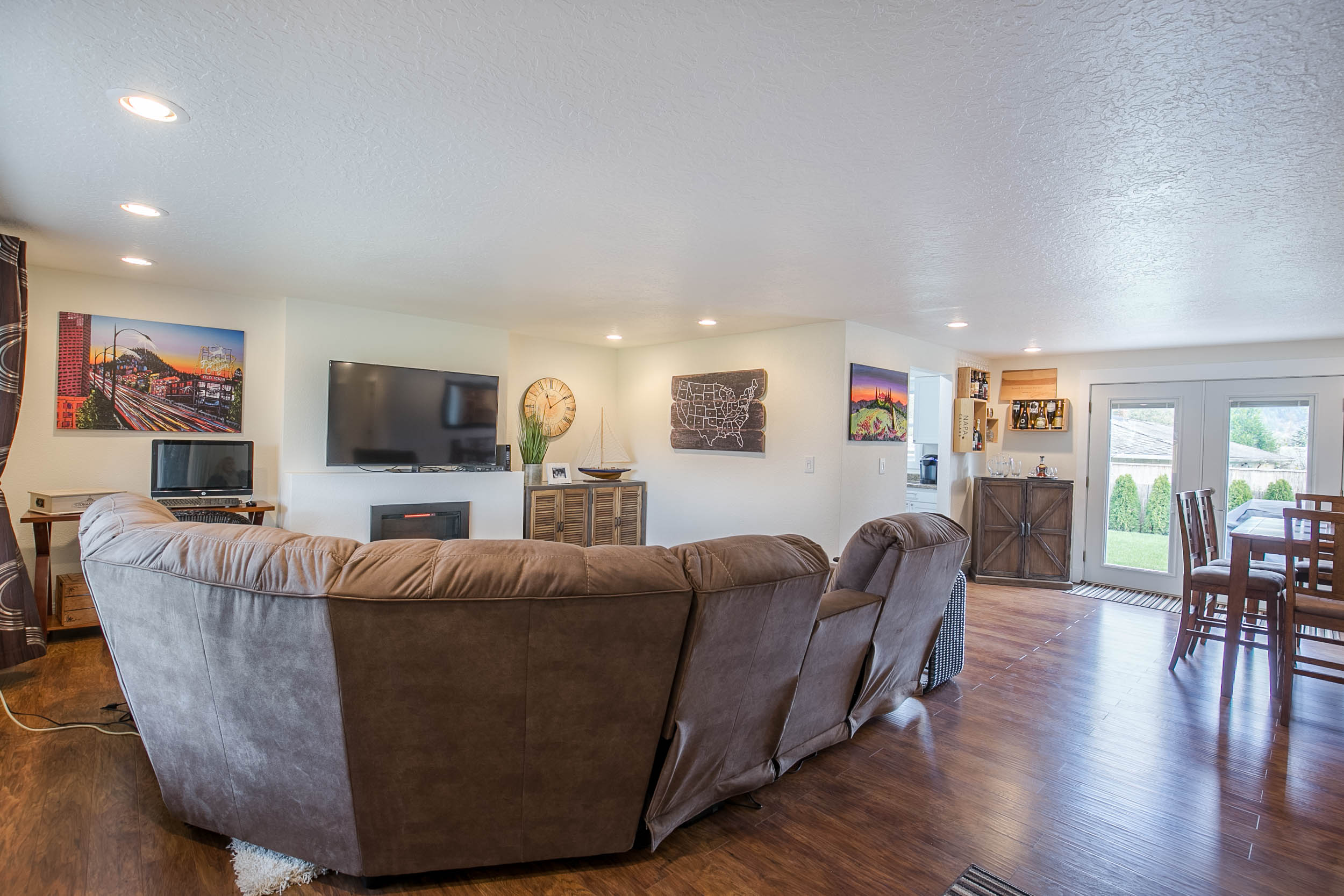 006_14676 SE Johnson Rd Milwaukie_MG_4285-HDR.jpg
