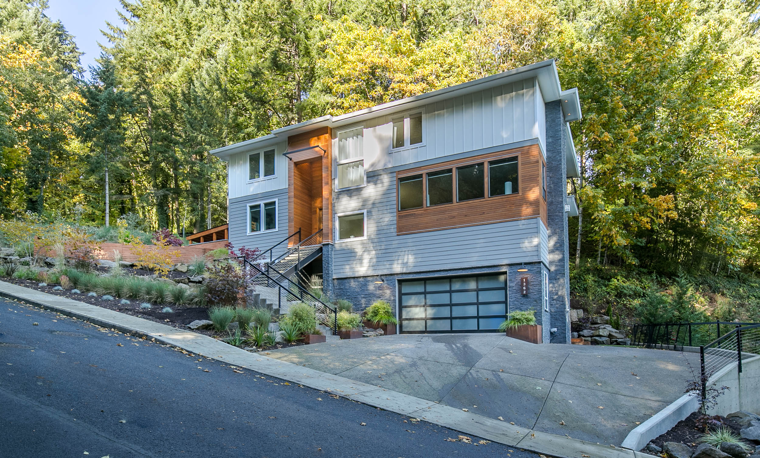 001_1362 Skye Pkwy_MG_2818-HDR.jpg