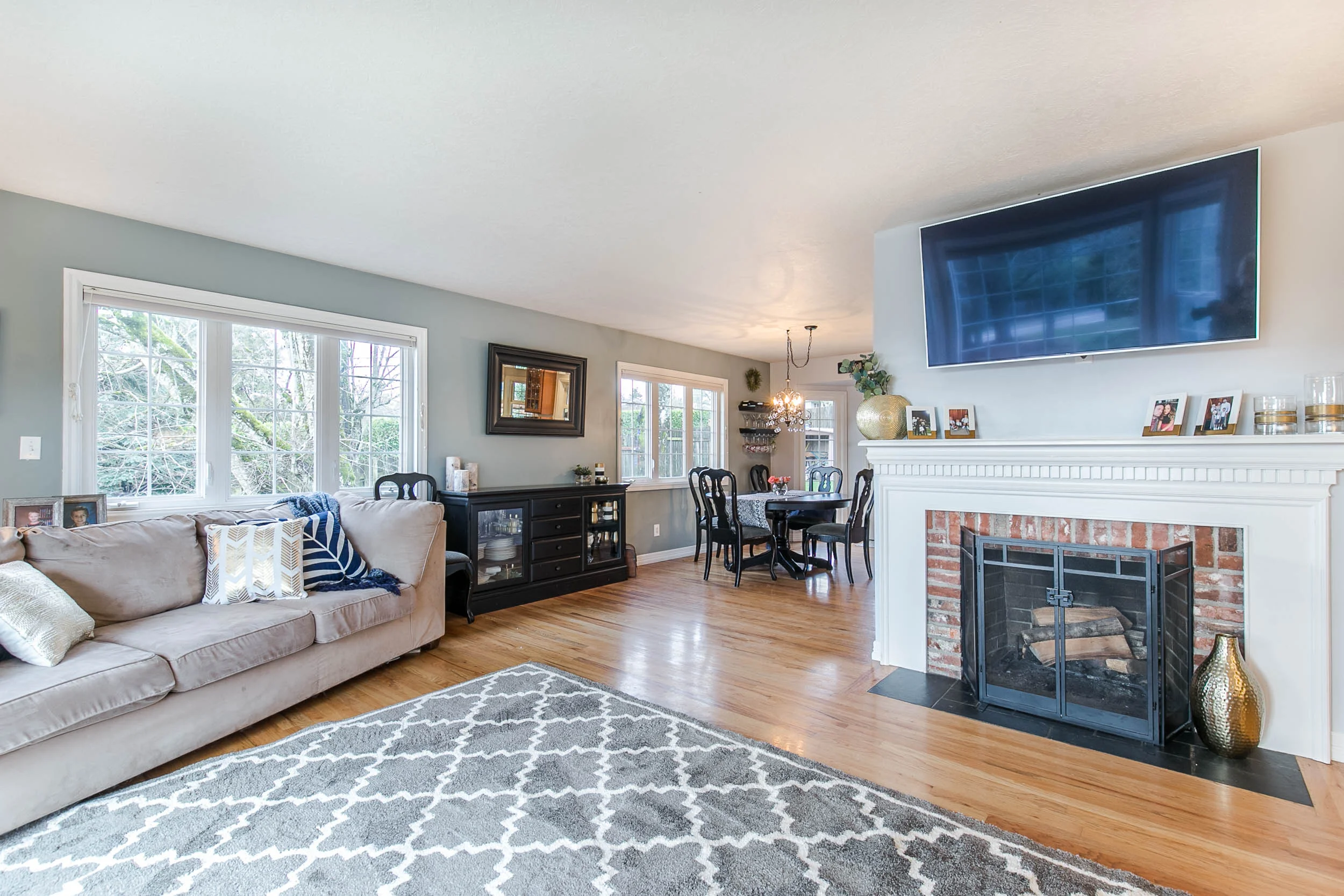 011_6155 SW Luradel St_MG_8806-HDR.jpg