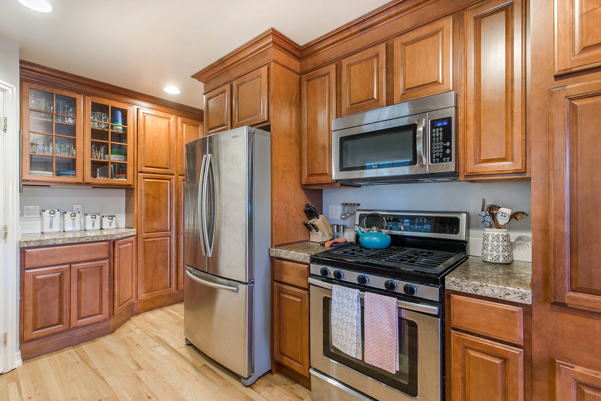 019_6155 SW Luradel St_MG_8851-HDR.jpg