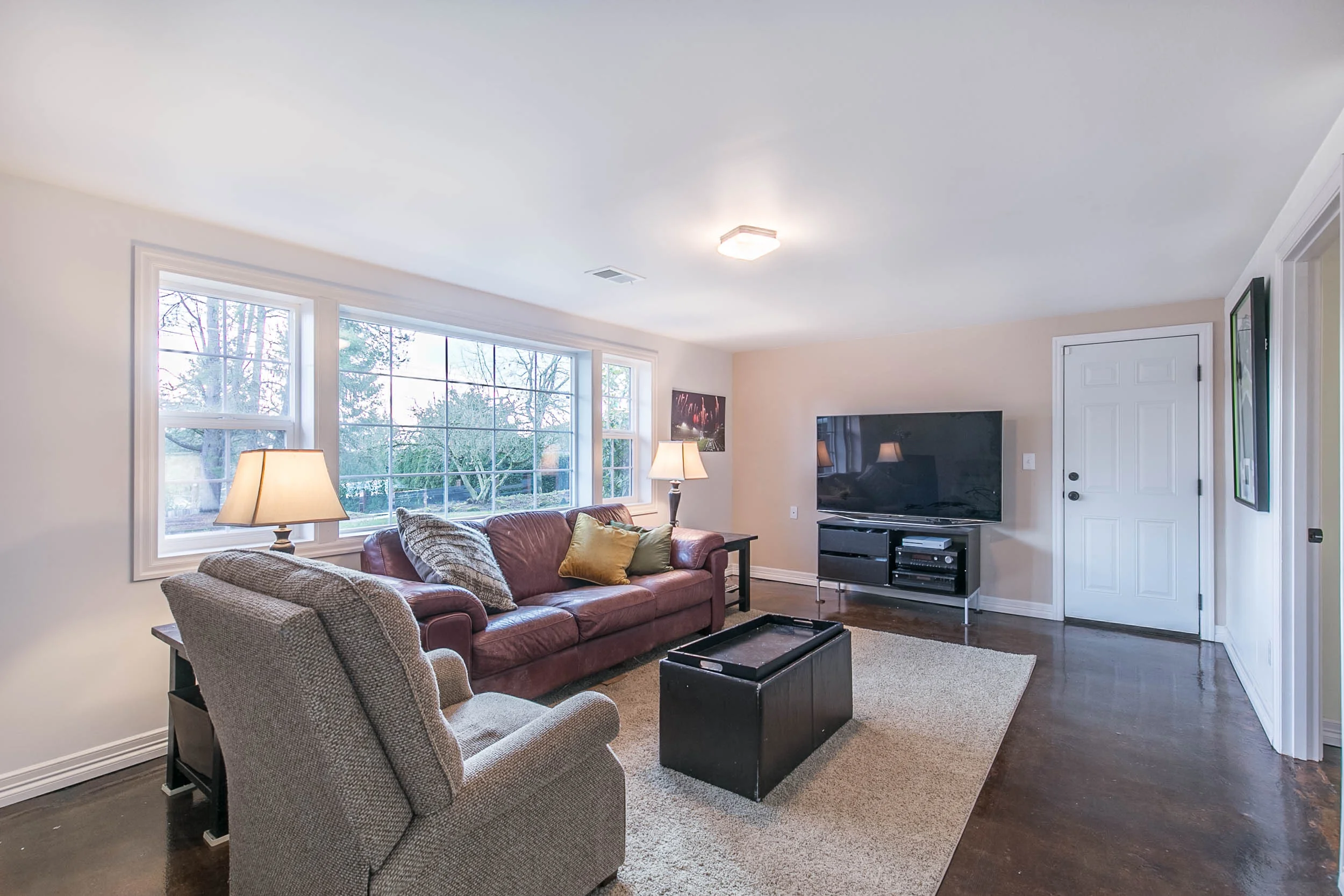 034_6155 SW Luradel St_MG_8741-HDR.jpg