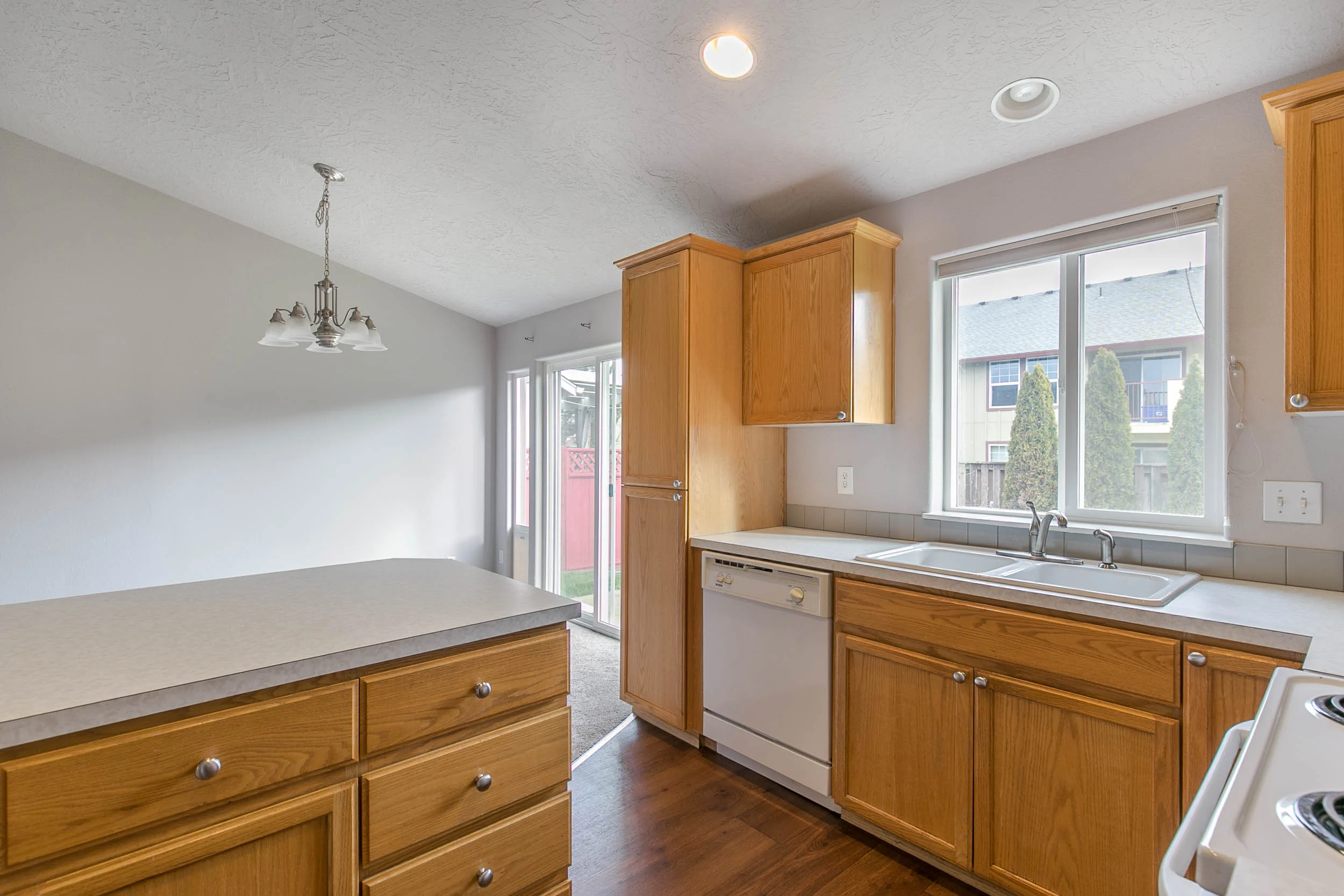 014_1045 Cascade Ln Molalla_MG_9755-HDR.jpg