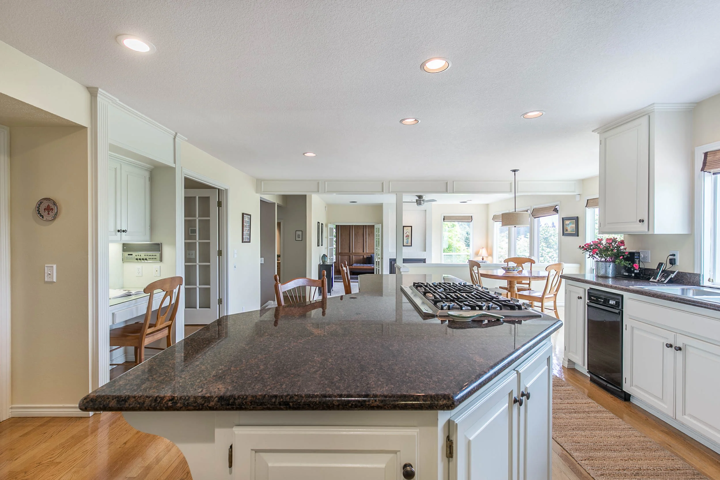 030_18360 Delemka Ln Lake Oswego_MG_1284-HDR.jpg