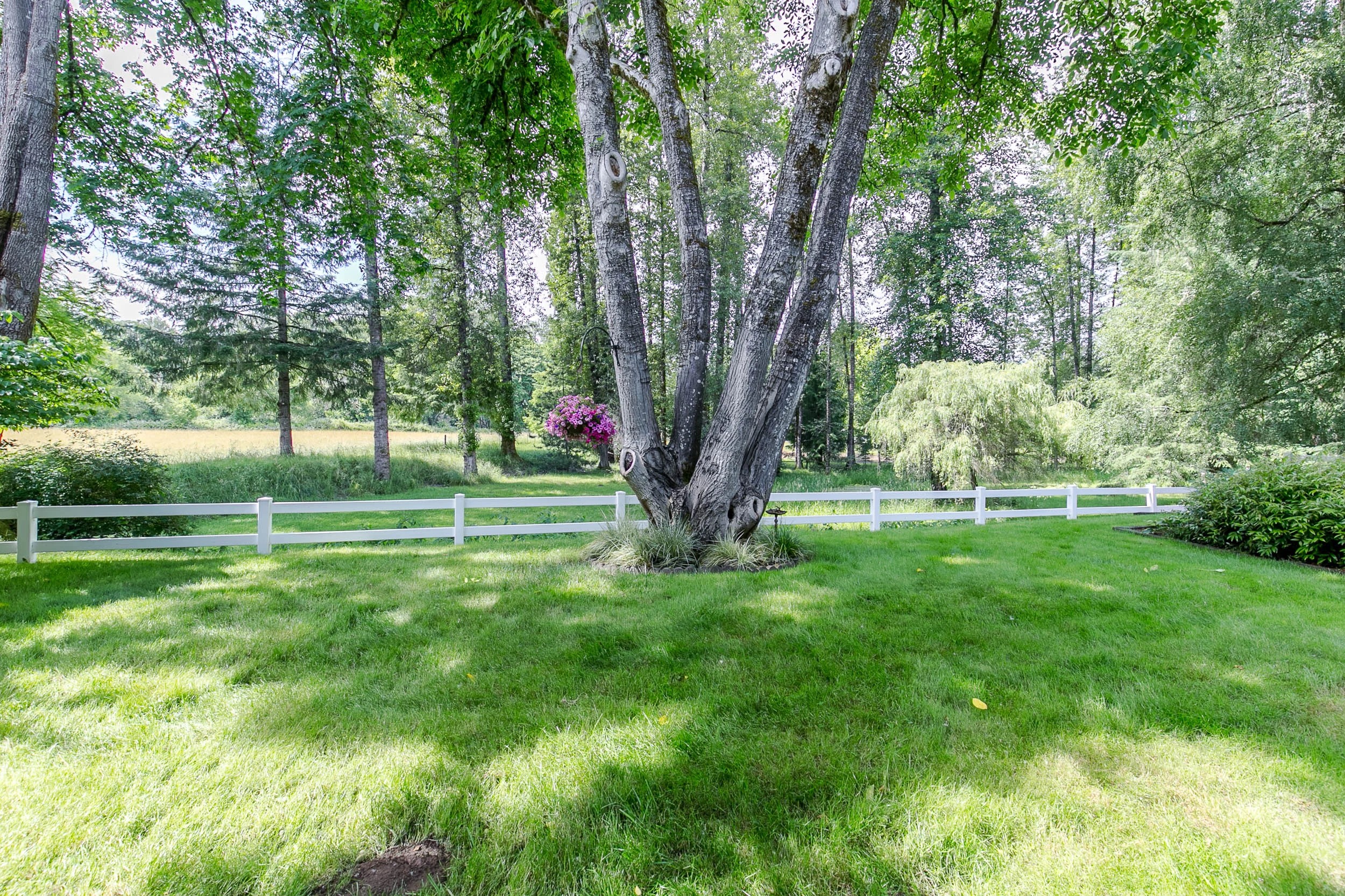 104_40157 Deerhorn Rd_MG_9044-HDR.jpg