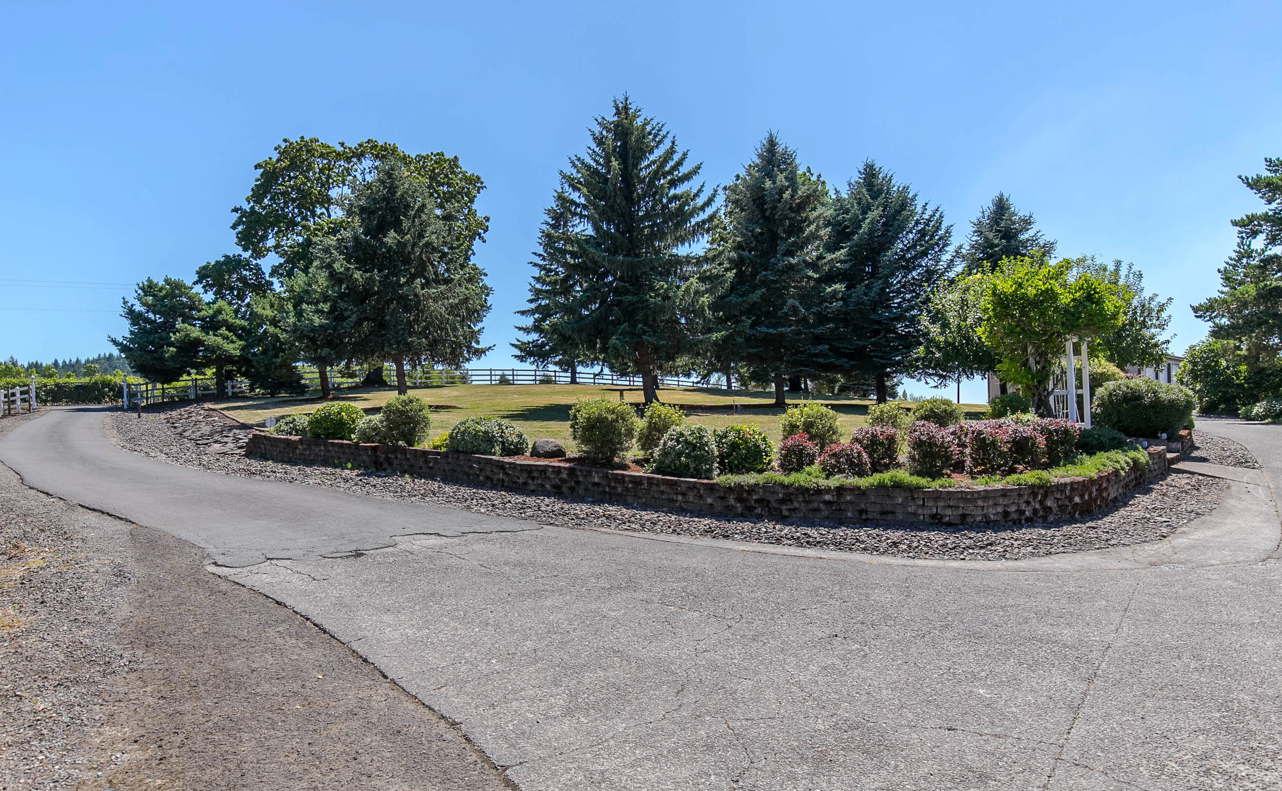 024_33723 Van Duyn Rd_MG_3295-HDR.jpg
