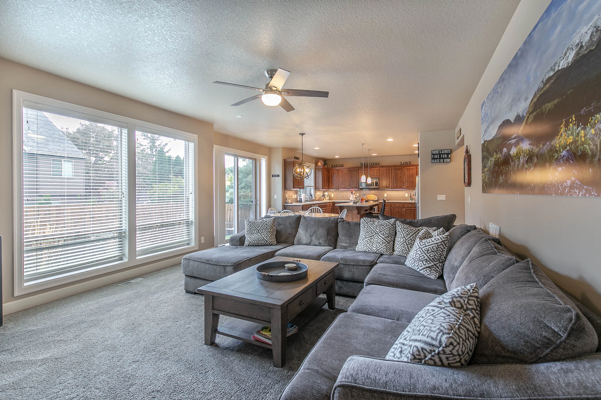 022_14944 SW 89th Ct_MG_4011-HDR.jpg