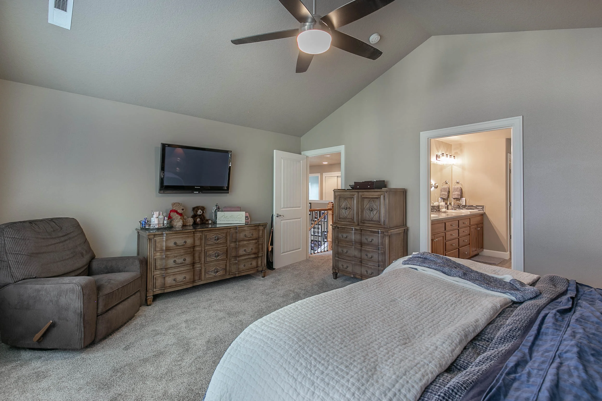 037_14944 SW 89th Ct_MG_4166-HDR.jpg
