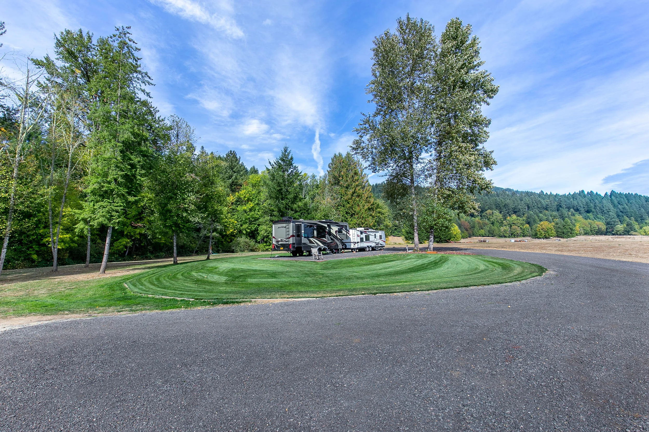 096_4108 McKenzie Hwy_MG_3506-HDR.jpg