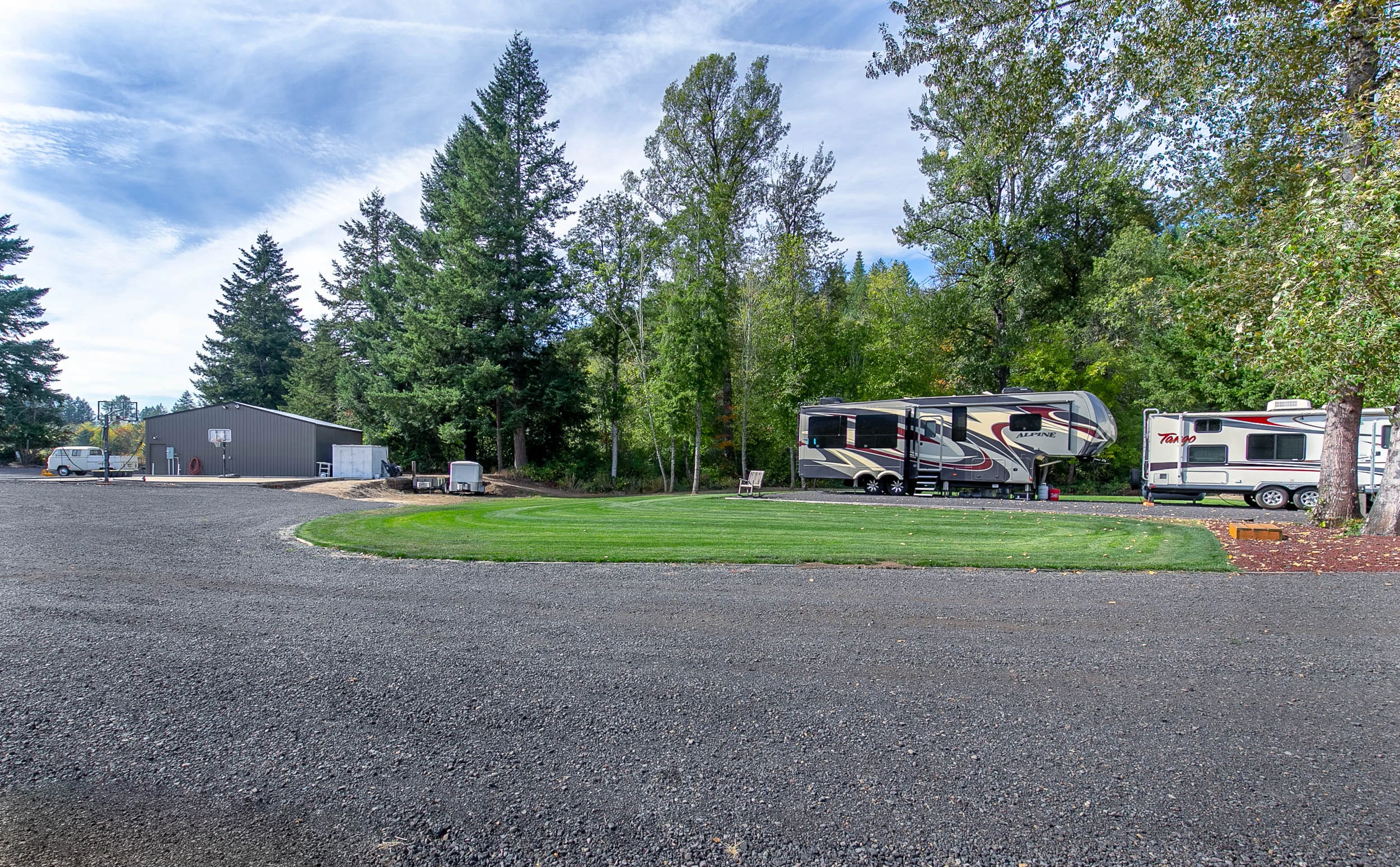 098_4108 McKenzie Hwy_MG_3520-HDR.jpg