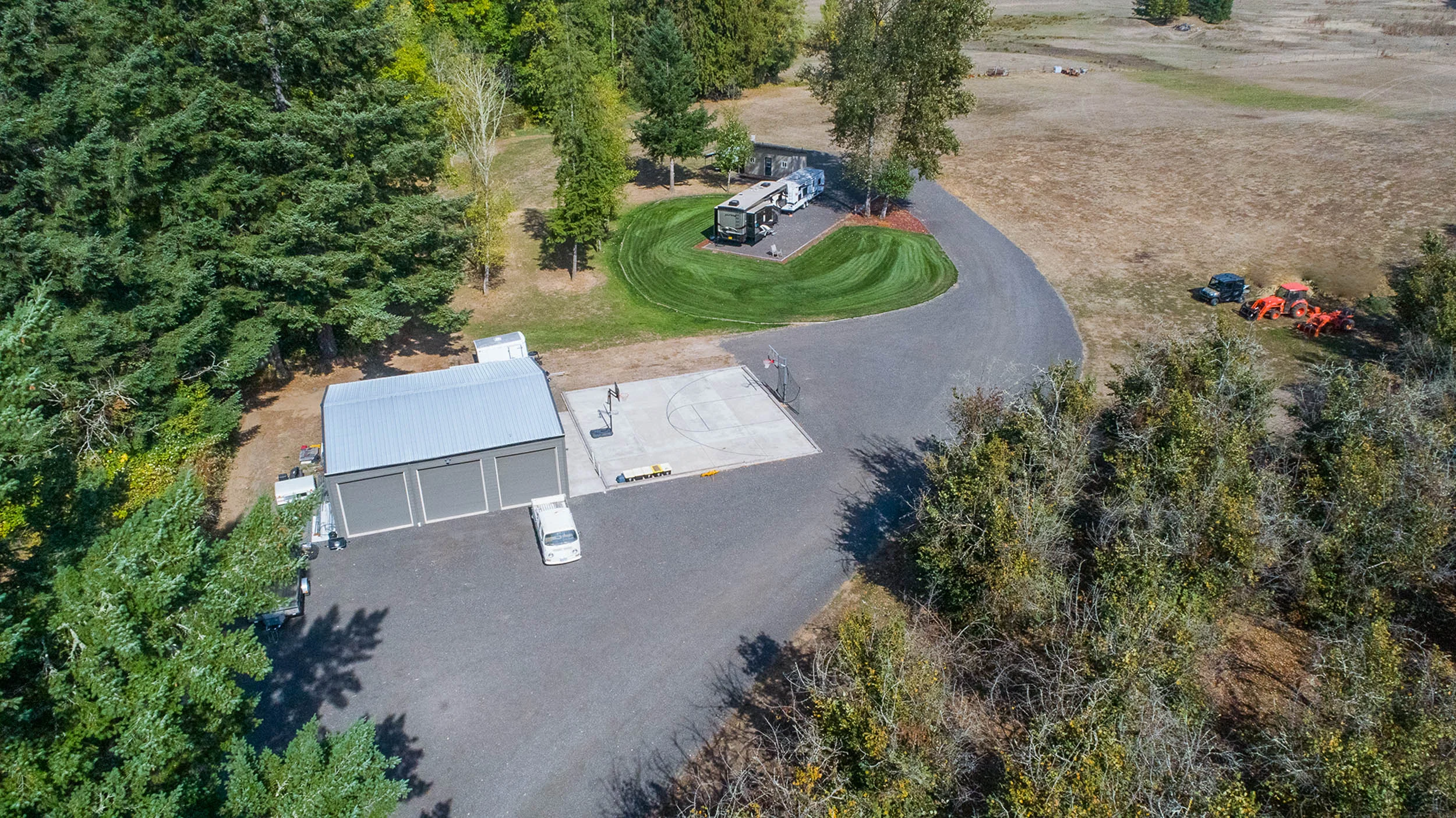 123_4108 McKenzie HwyMcKenzie Home13.jpg