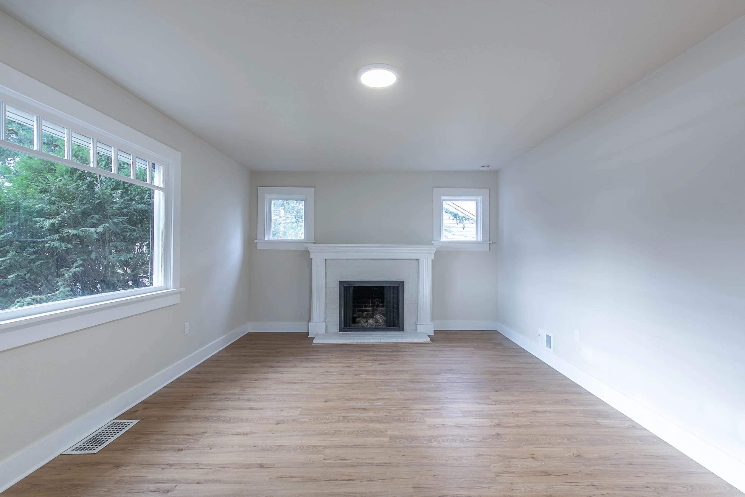 012_6231 SE Flavel St_MG_3641-HDR.jpg