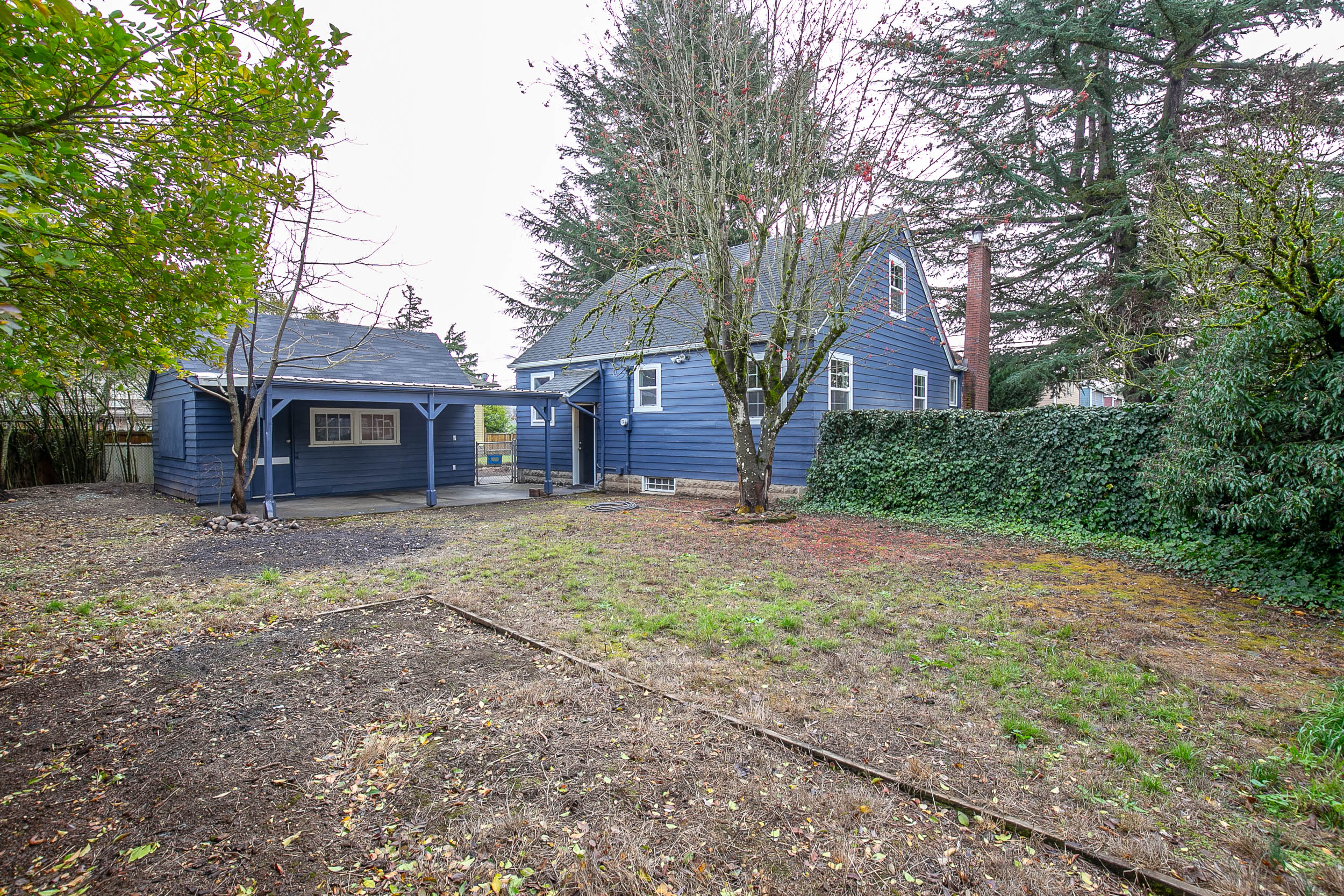 054_6231 SE Flavel St_MG_3912-HDR.jpg