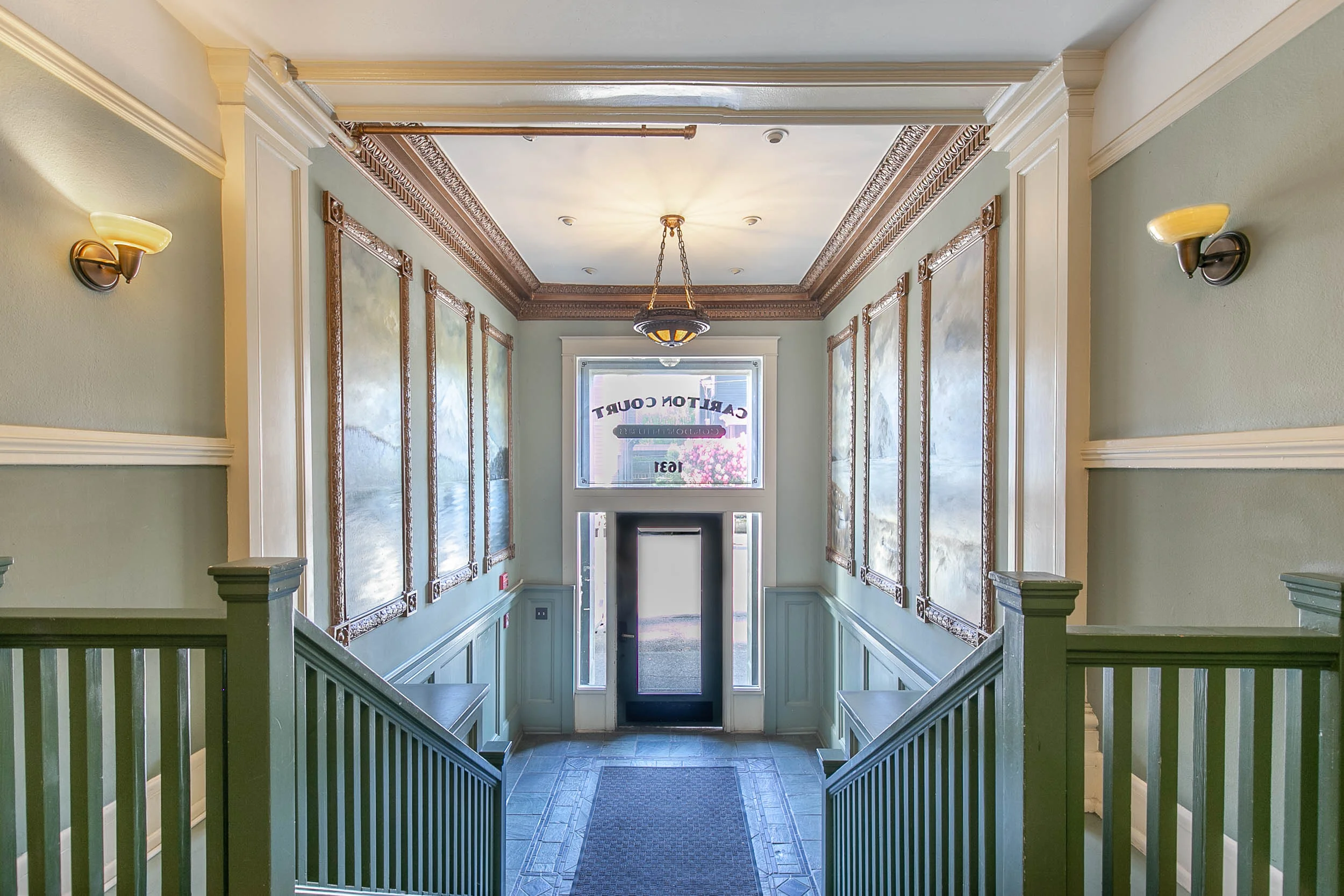 021_1631 NW Everett St_MG_3122-HDR.jpg