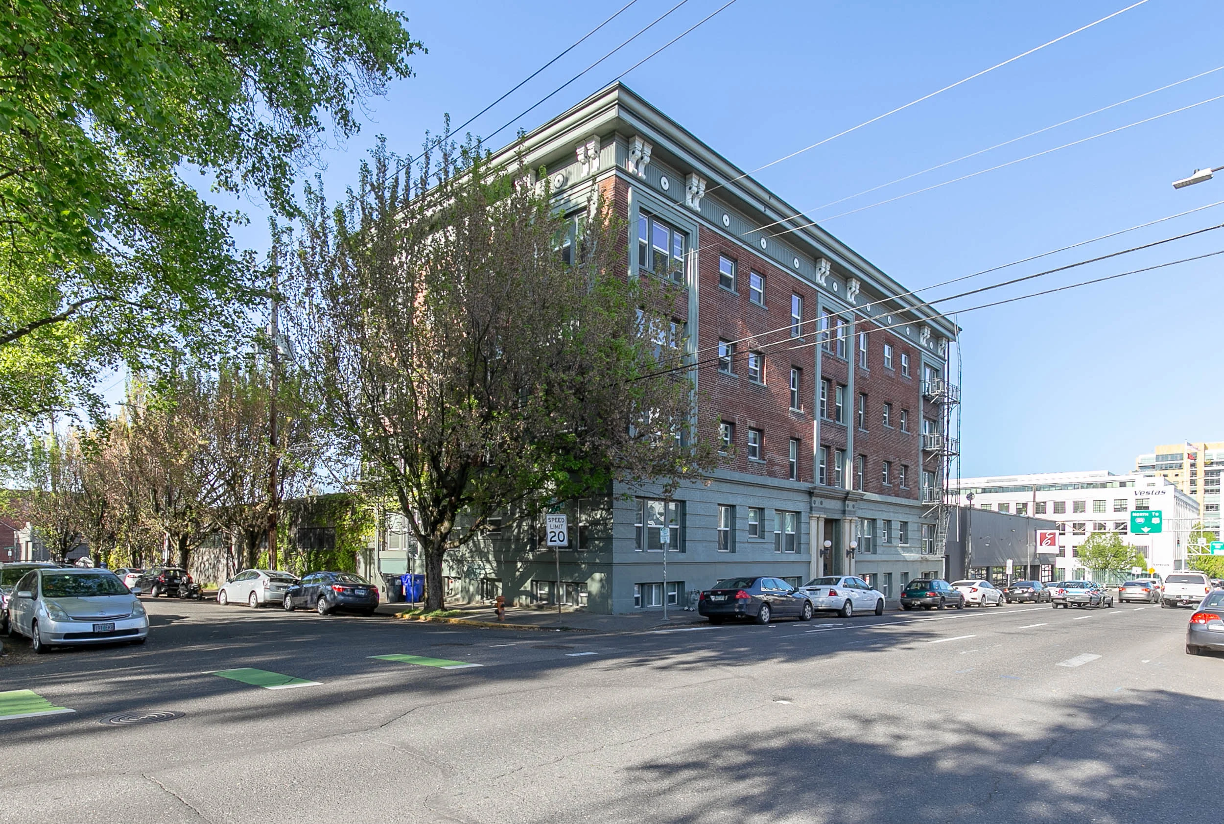 022_1631 NW Everett St_MG_3157-HDR.jpg