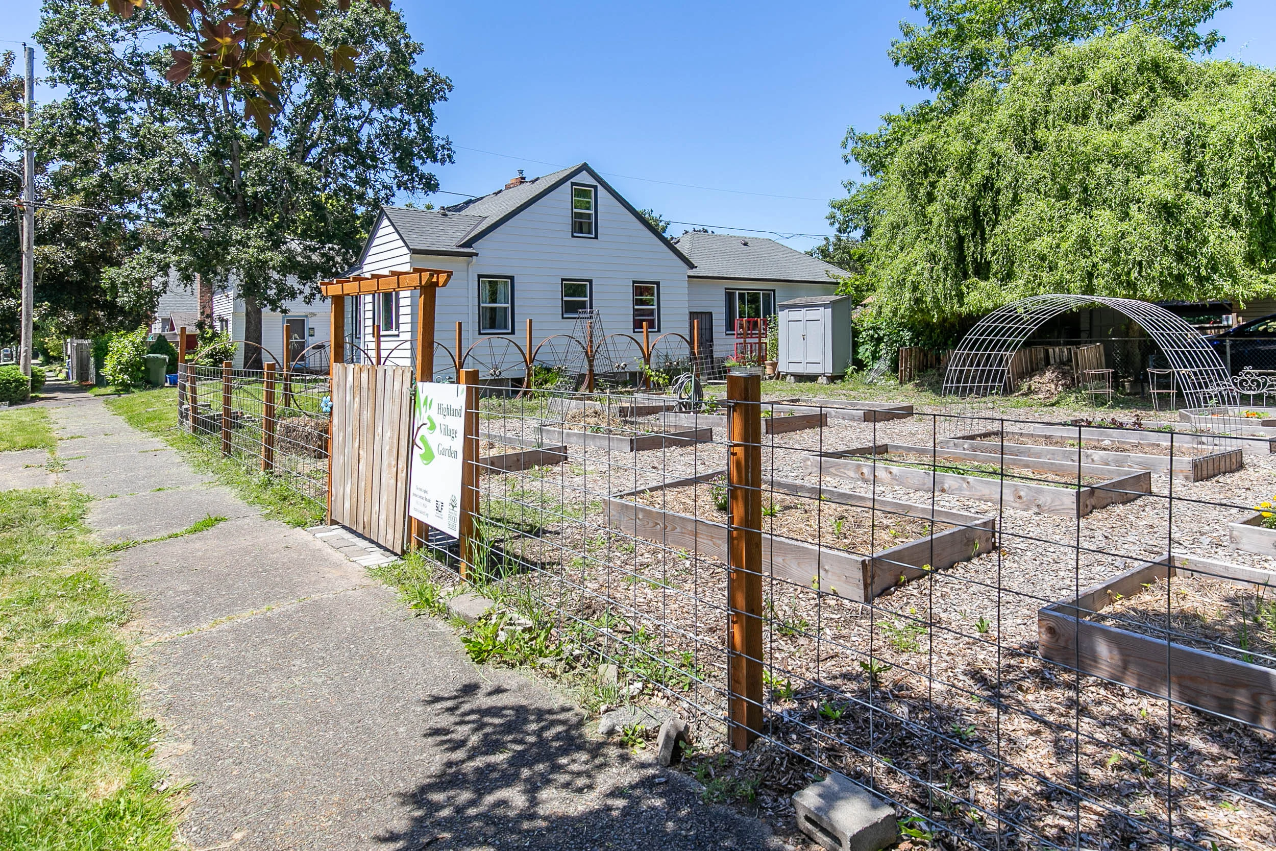 026_745 Columbia St NE Salem_MG_0817-HDR.jpg