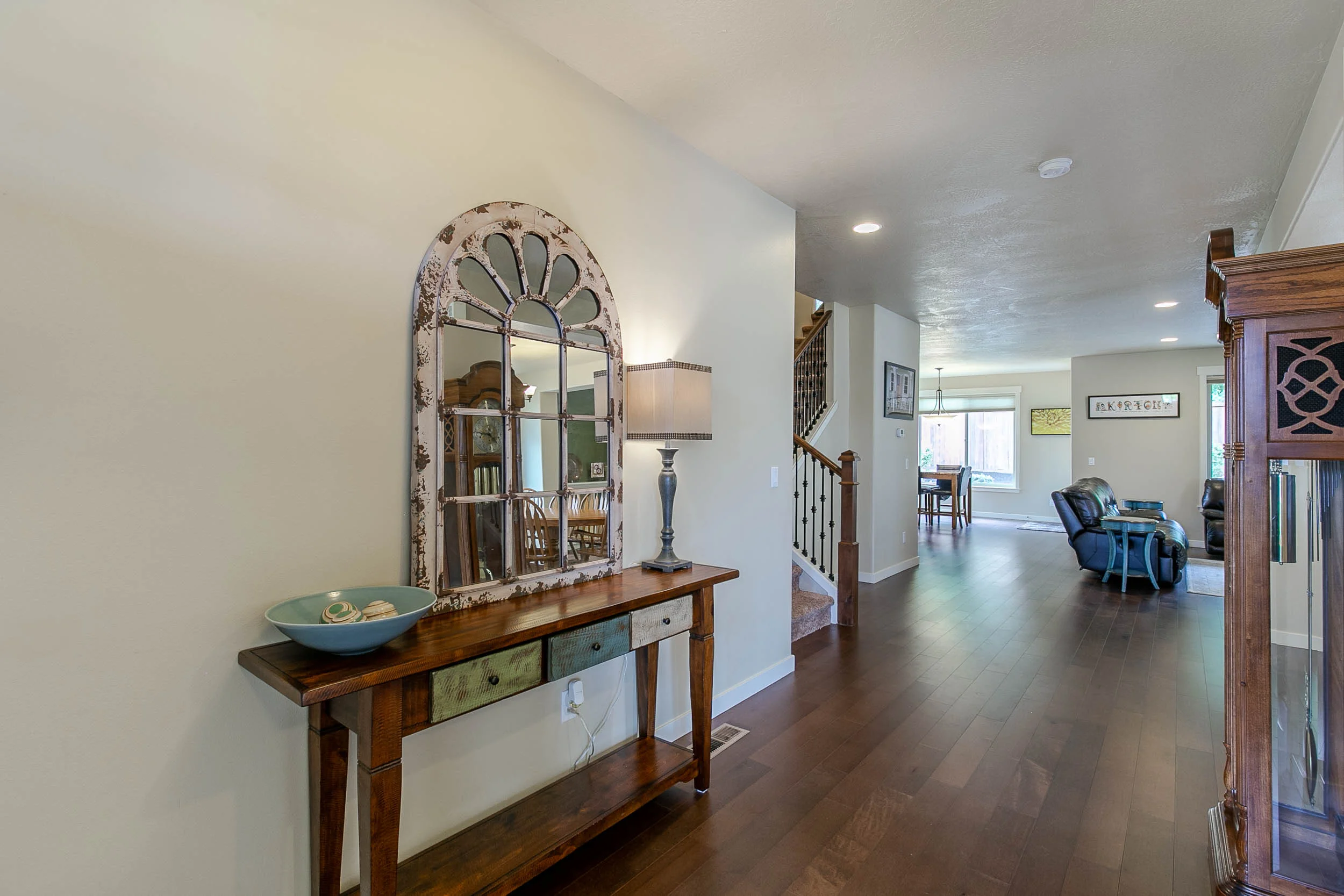 008_3571 Vista Heights Ln_MG_1248-HDR.jpg