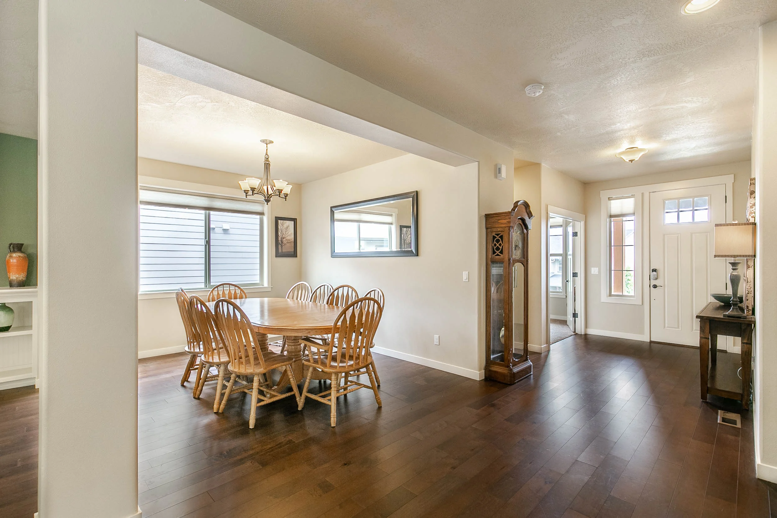 010_3571 Vista Heights Ln_MG_1312-HDR.jpg