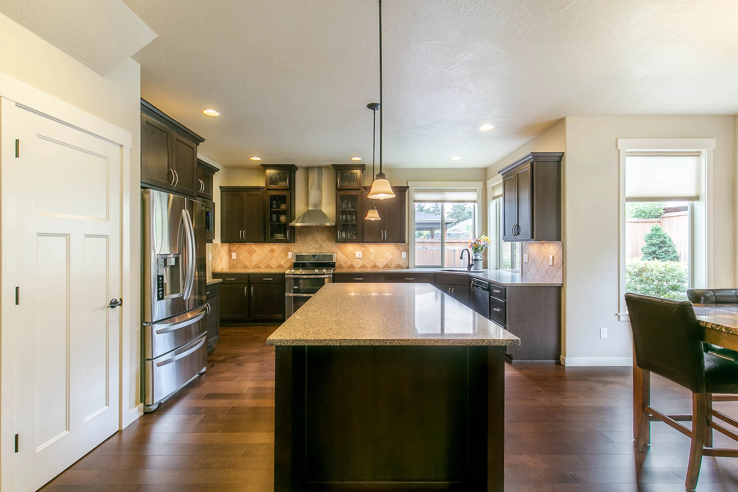 019_3571 Vista Heights Ln_MG_1388-HDR.jpg