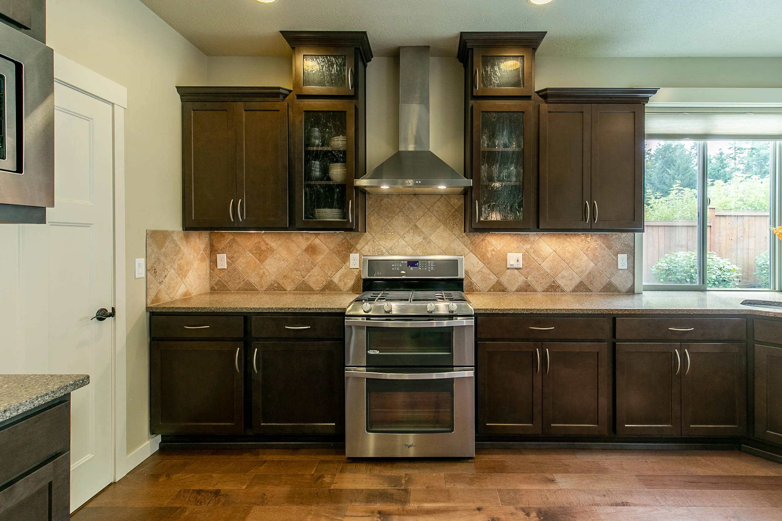 026_3571 Vista Heights Ln_MG_1403-HDR.jpg