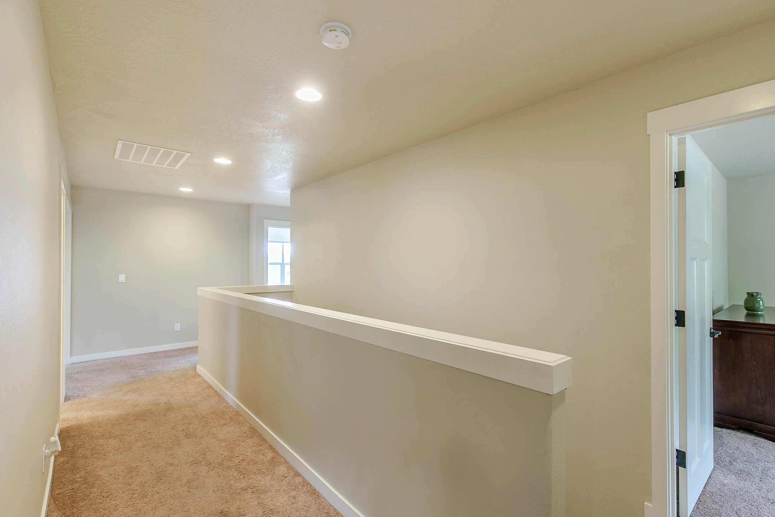 044_3571 Vista Heights Ln_MG_1503-HDR.jpg