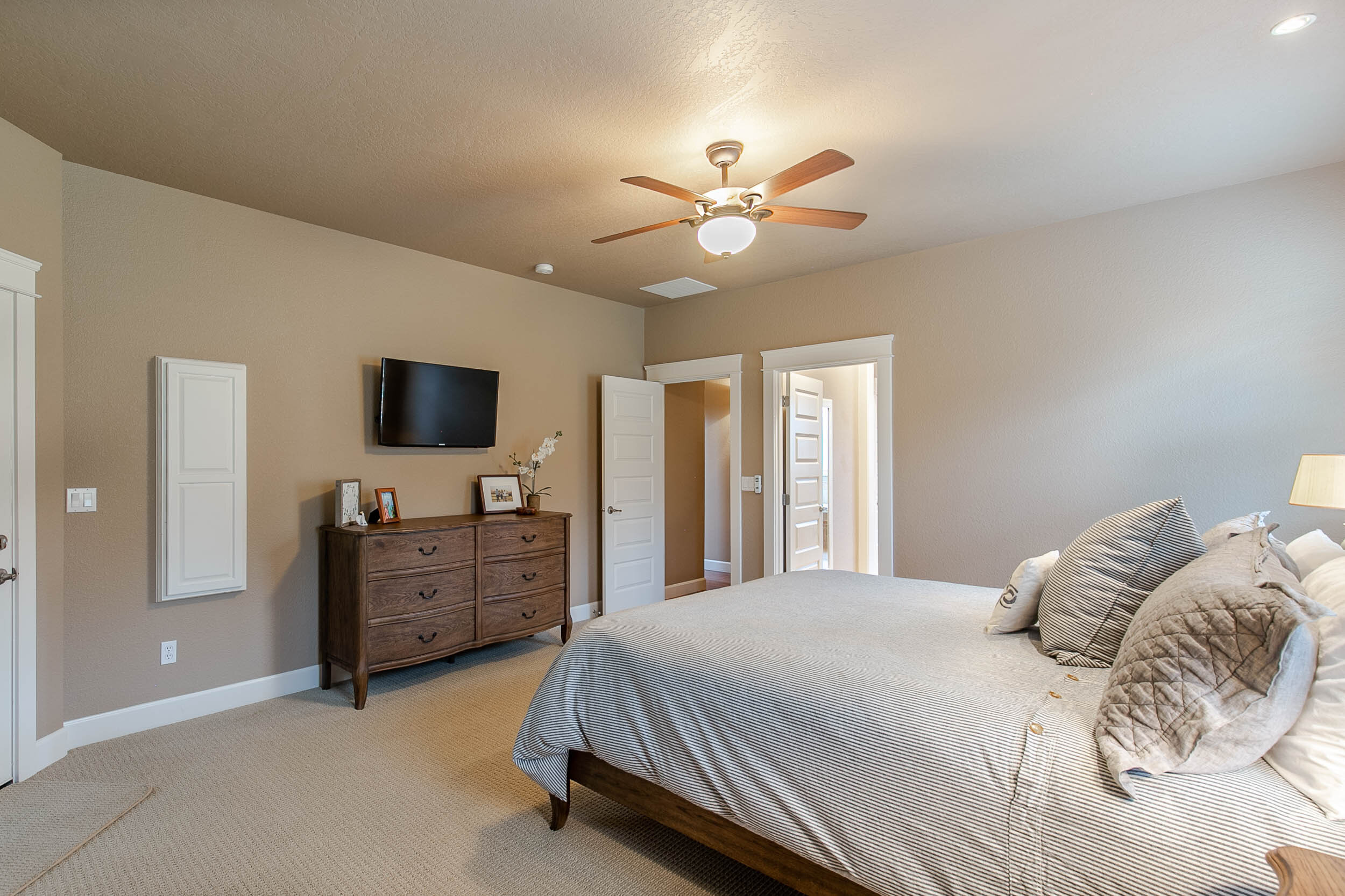 075_27135 Morganlee Ln_MG_4622-HDR.jpg