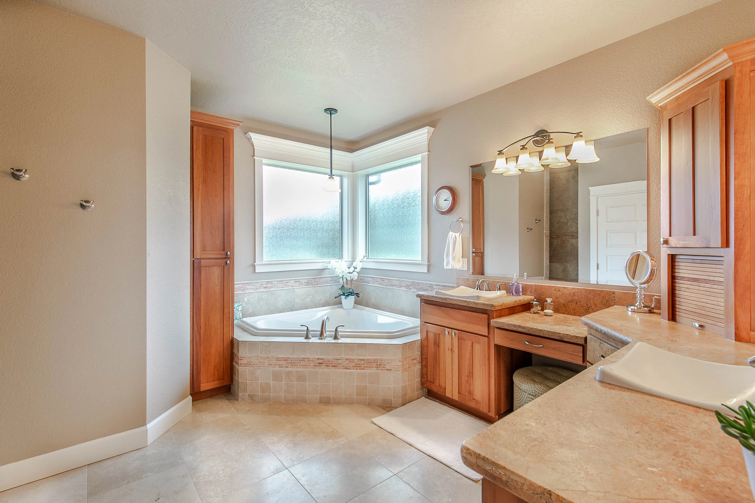 077_27135 Morganlee Ln_MG_4637-HDR.jpg