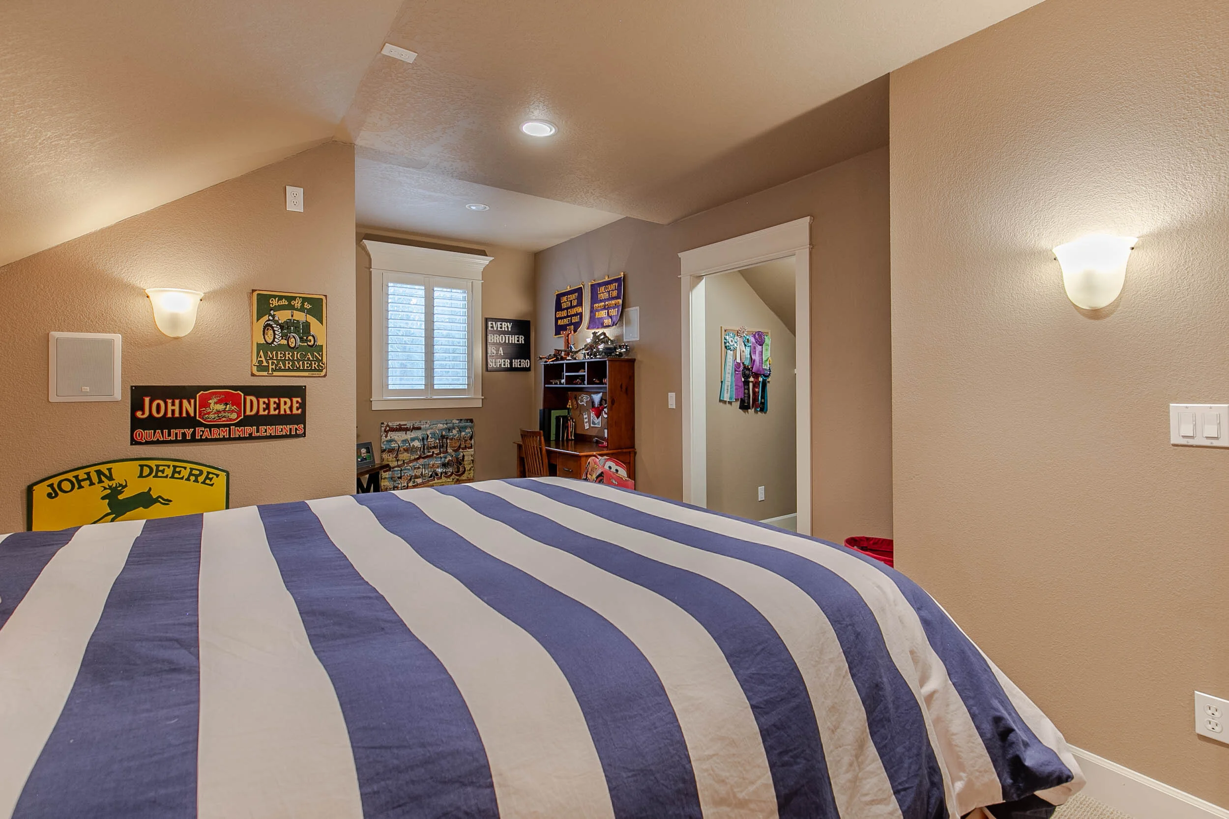 094_27135 Morganlee Ln_MG_4727-HDR.jpg