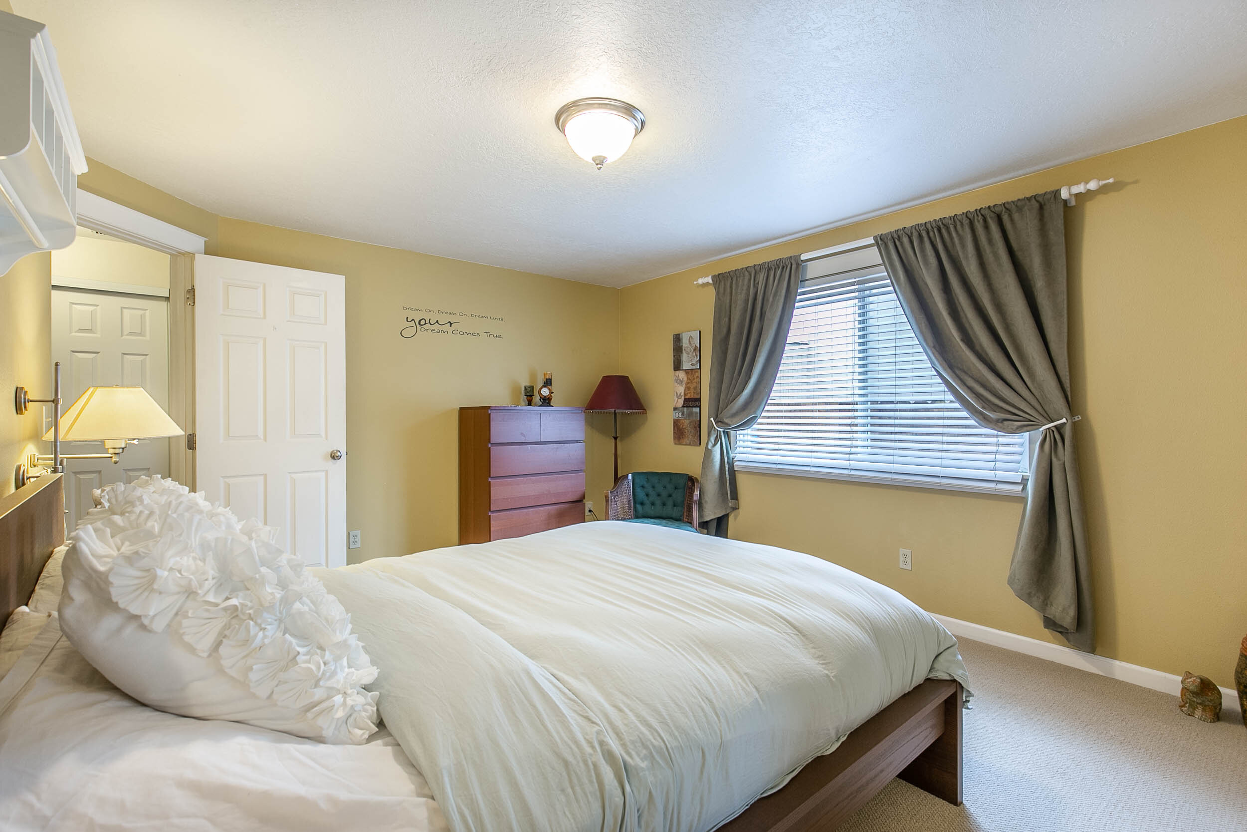 038_13642 SW Ashbury Ln_MG_9871-HDR.jpg