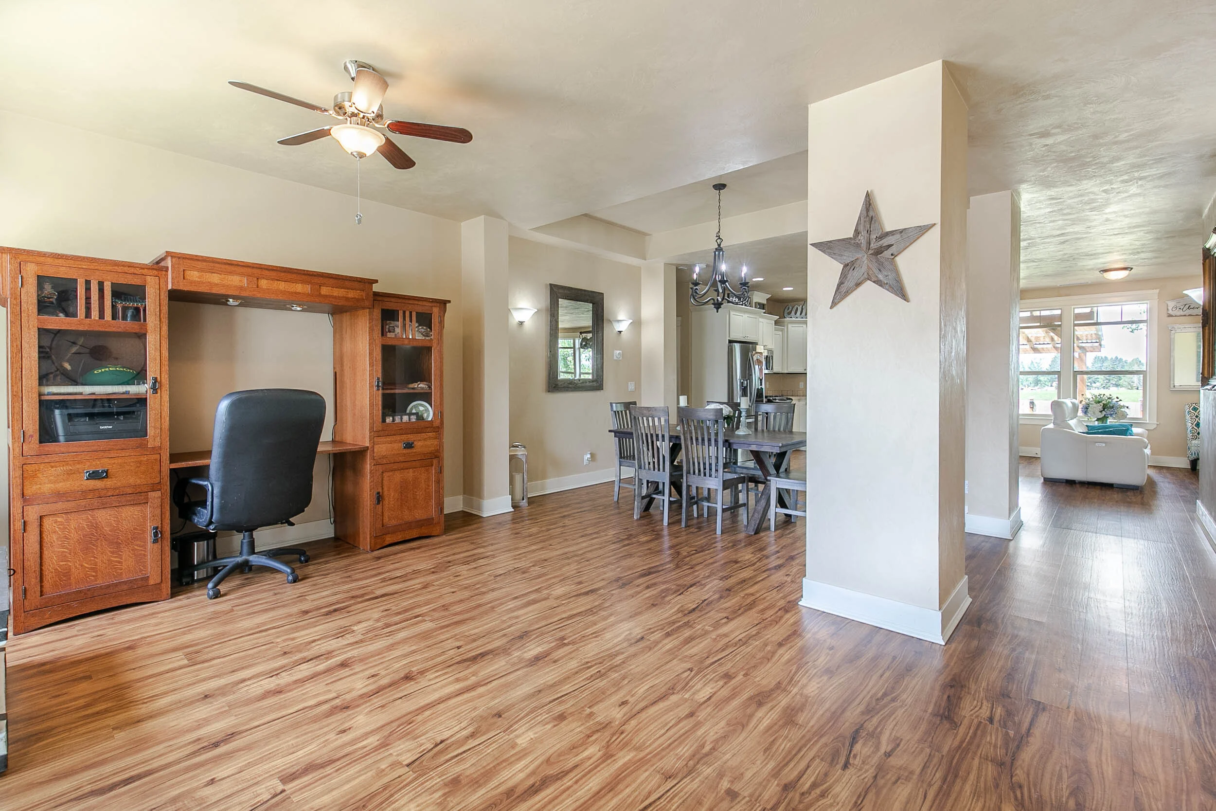 011_96 Almond Way_MG_2526-HDR.jpg