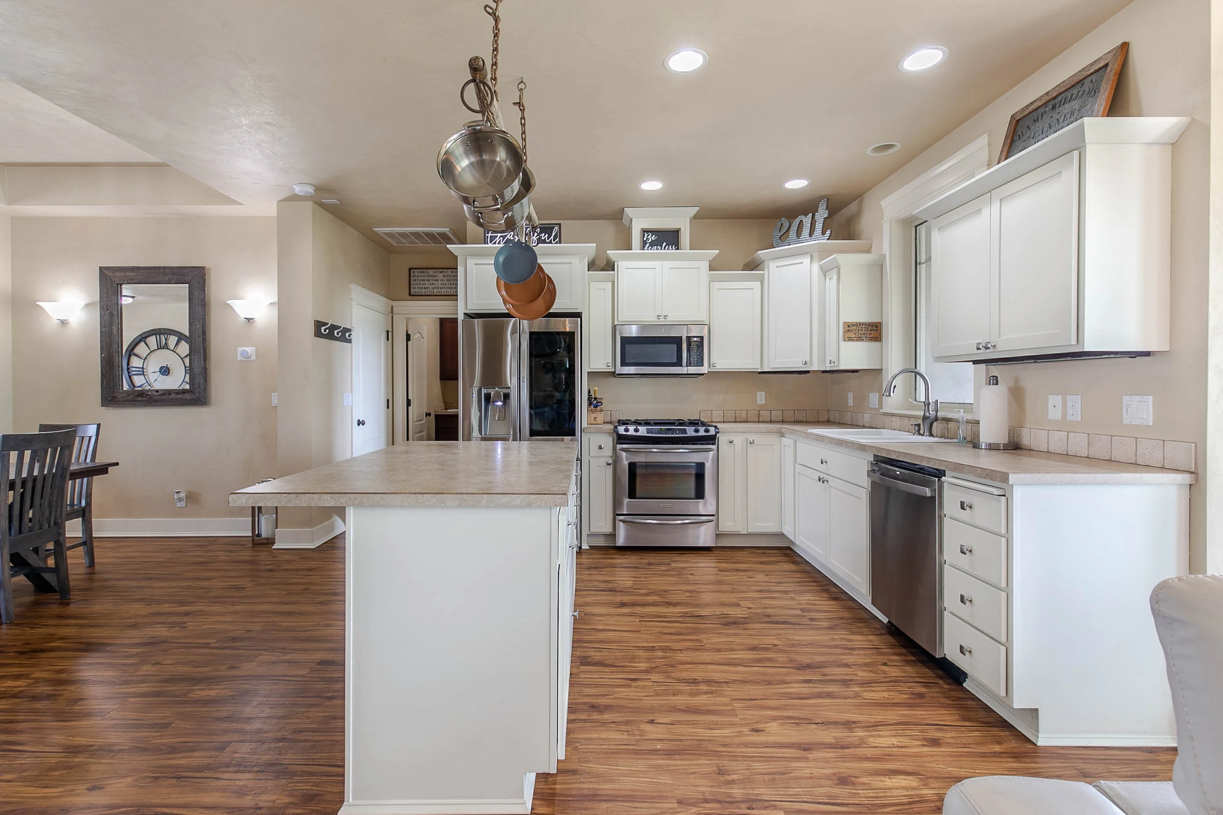 023_96 Almond Way_MG_2620-HDR.jpg