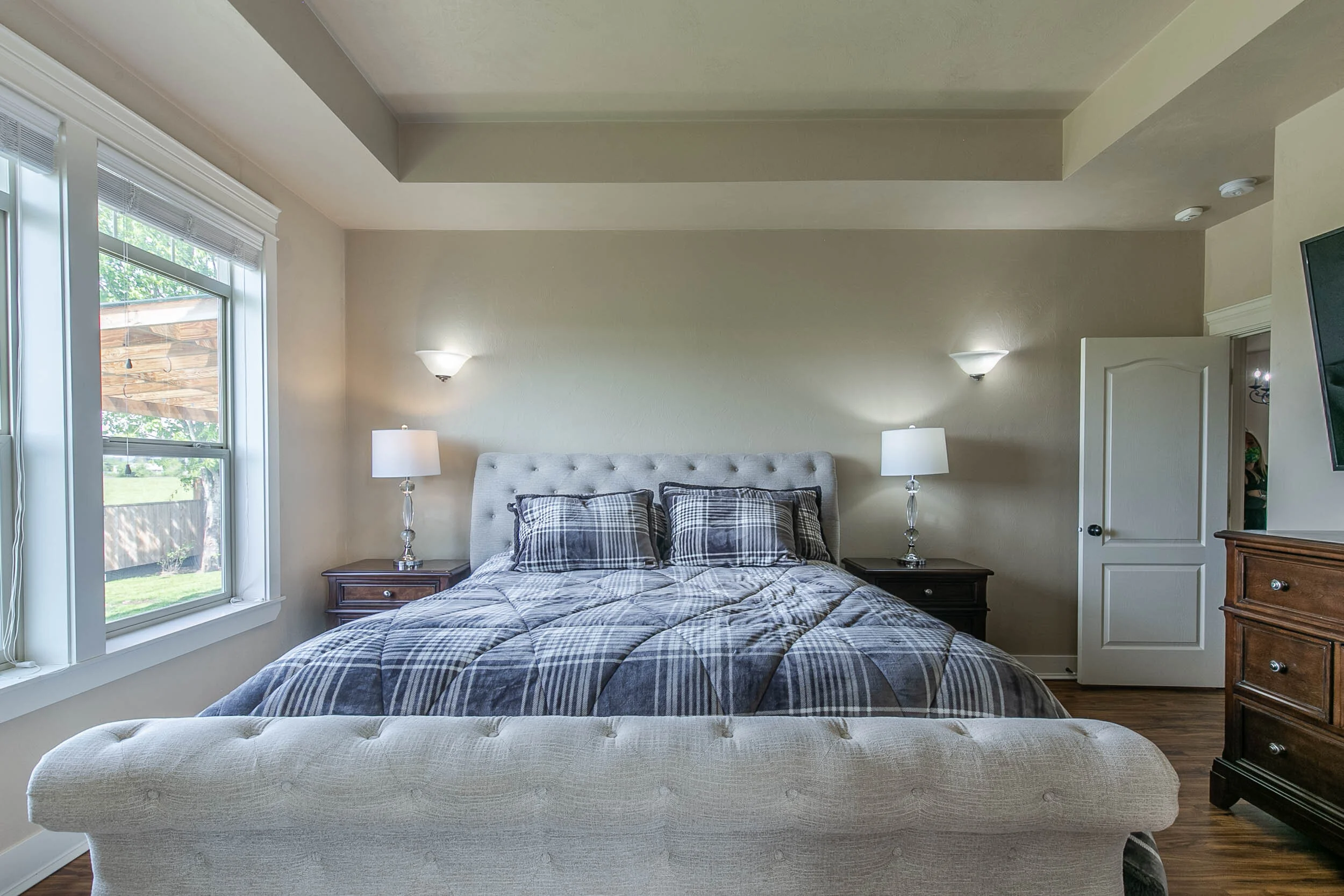 035_96 Almond Way_MG_2750-HDR.jpg