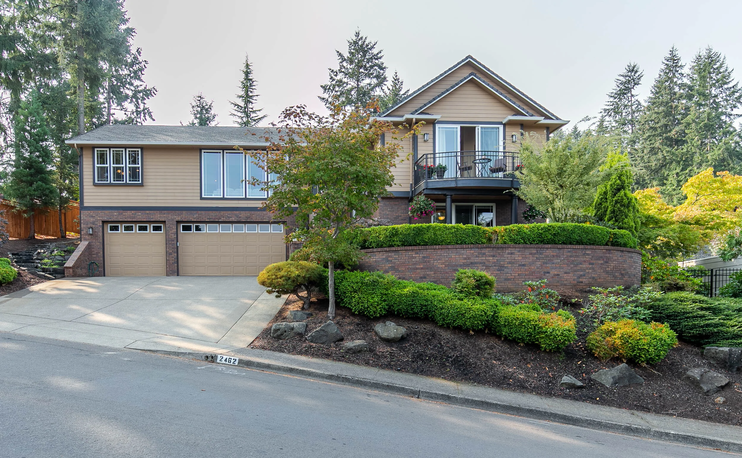 022_2462 Panorama Dr_MG_3369-HDR.jpg