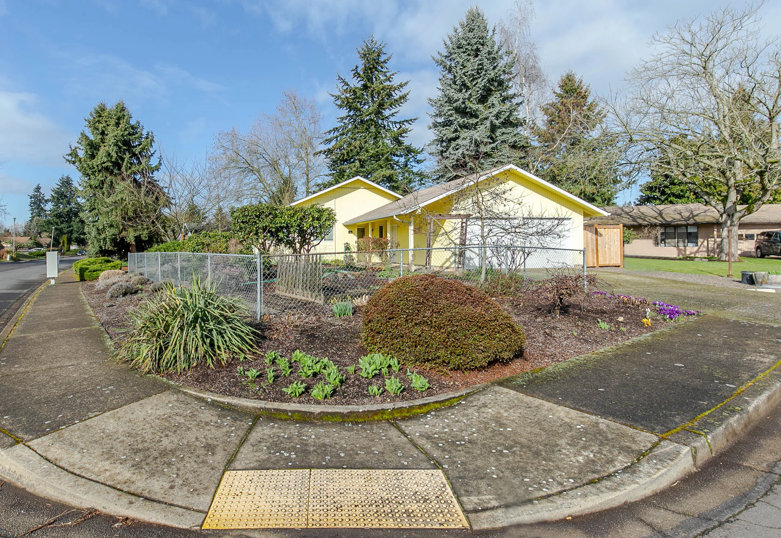 002_85 Lynnbrook Dr_MG_0336-HDR-Edit.jpg