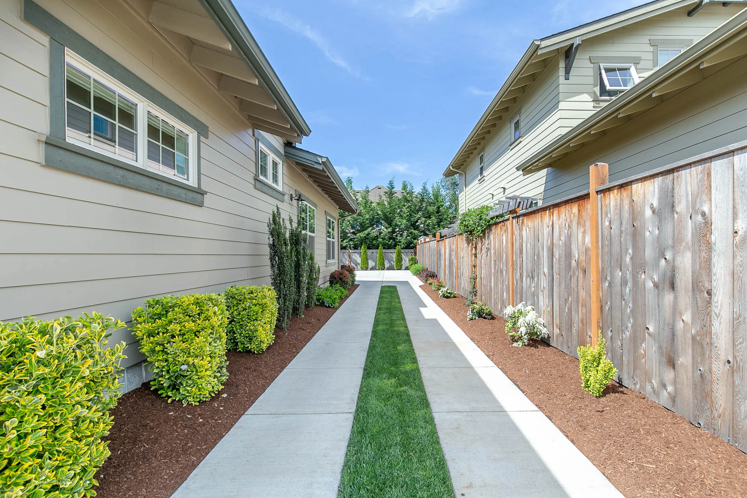 068_2065 Bungalow Crossing_MG_8374-HDR.jpg