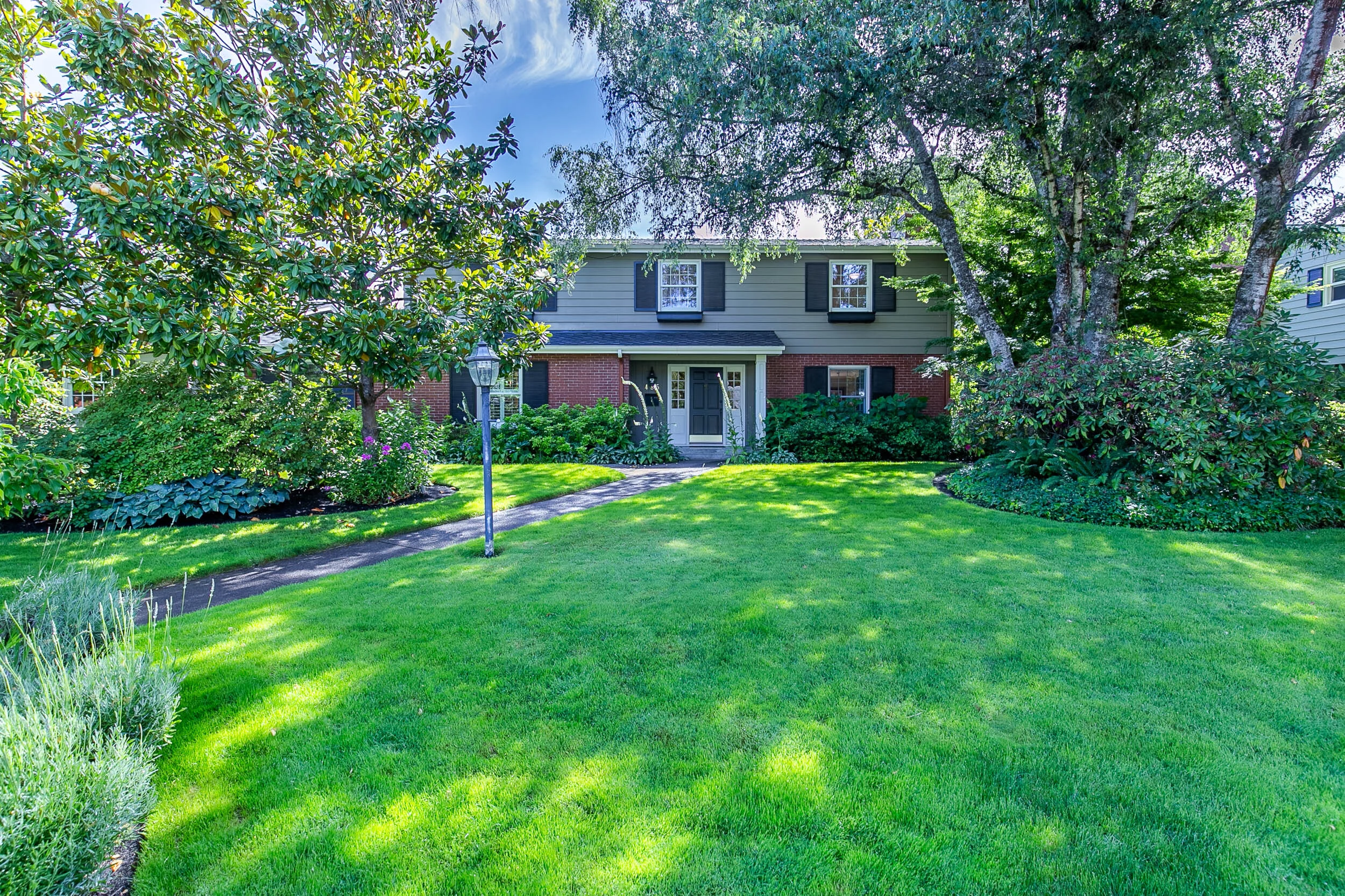 019_485 Fiar Oaks Dr_MG_5408-HDR.jpg