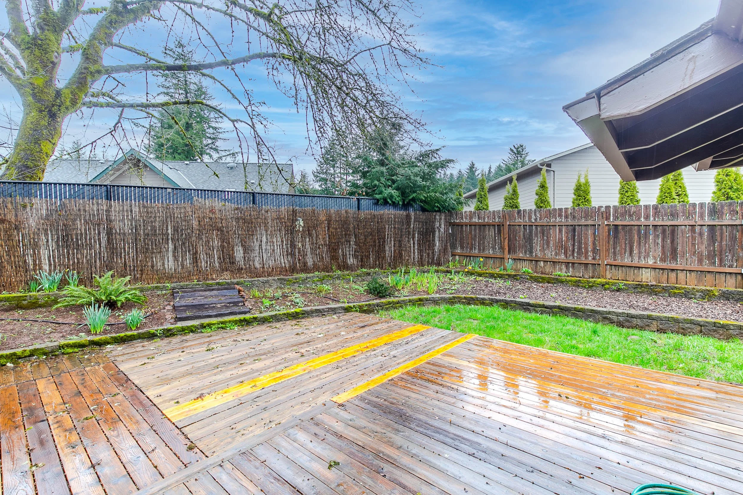 050_9046 NW Lessie Pl_MG_2849-HDR-Edit.jpg